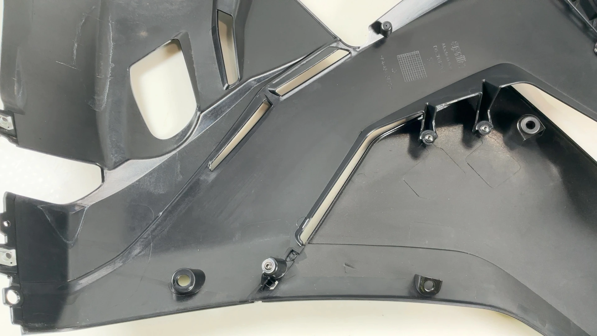 Aprilia RSV4 1100 Front Left Side Lower Mid Fairing Cowl 2021-2025 OEM 2B012901 - Image 10