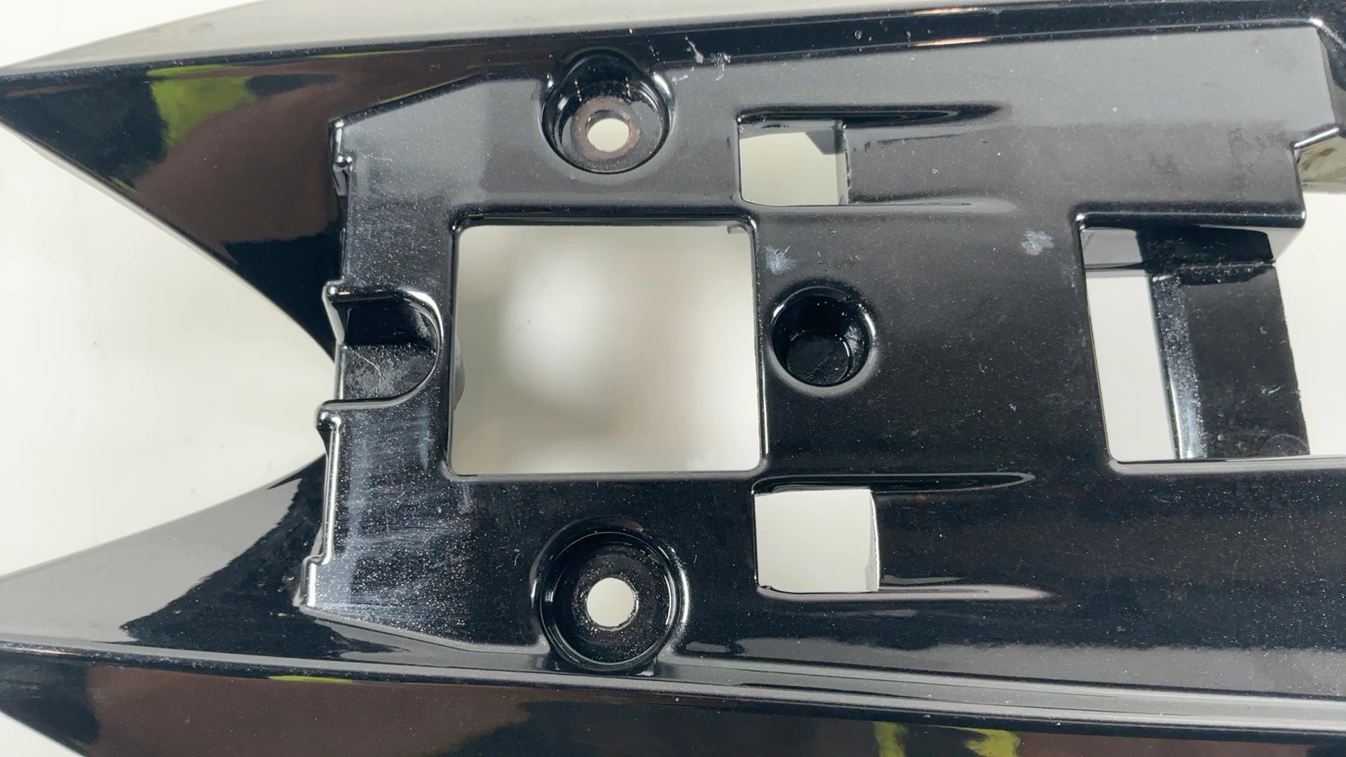 Aprilia RSV4 Tuono V4 1100 Seat Cover Closure Lockup 2025 2026 OEM 2B012608 - Image 7