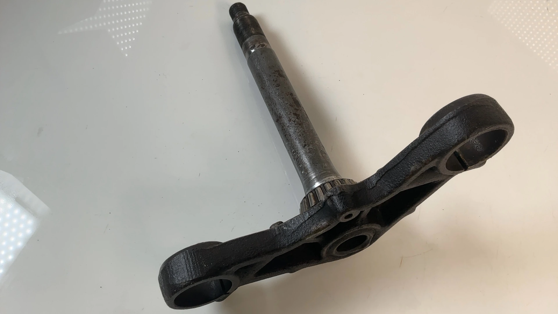 Suzuki GS450 GS450L 450cc Lower Triple Tree Stem 1980-1988 OEM 51400-44870 - Image 2