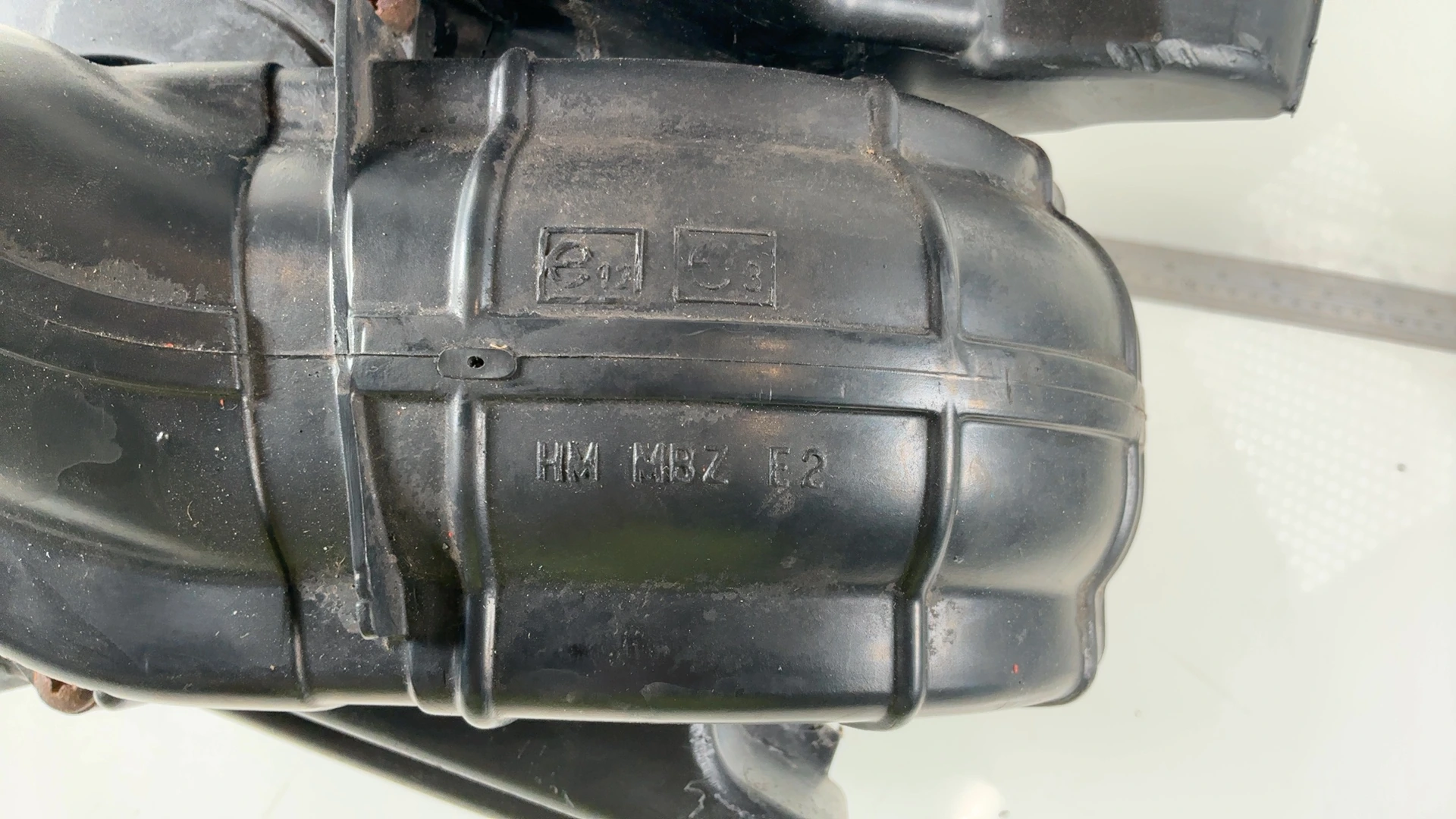 Honda CB600F Hornet PC36 600cc Air Intake Filter Box 2003-2006 OEM 17232-MBZ-D30 - Image 9