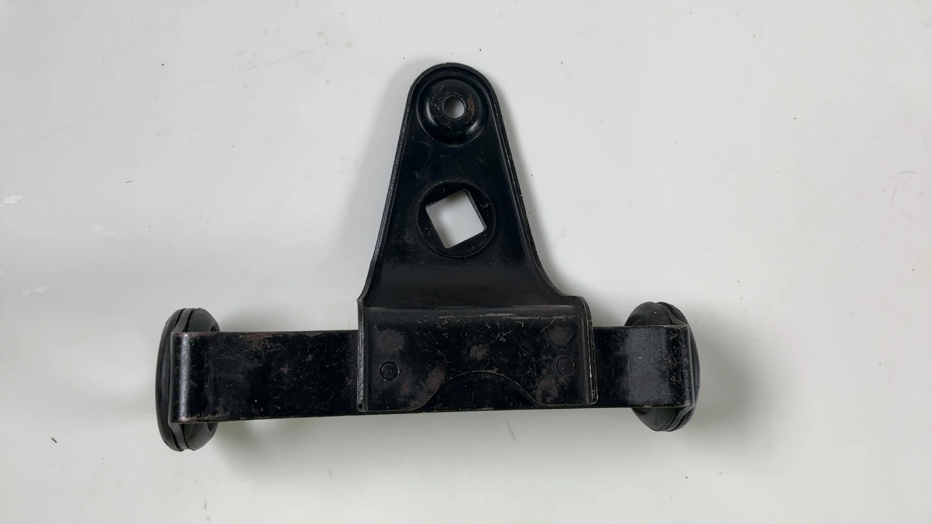 Suzuki GS850G GS850 850 Right Headlight Bracket 1979-1981 OEM 51530-45100-291 - Image 7