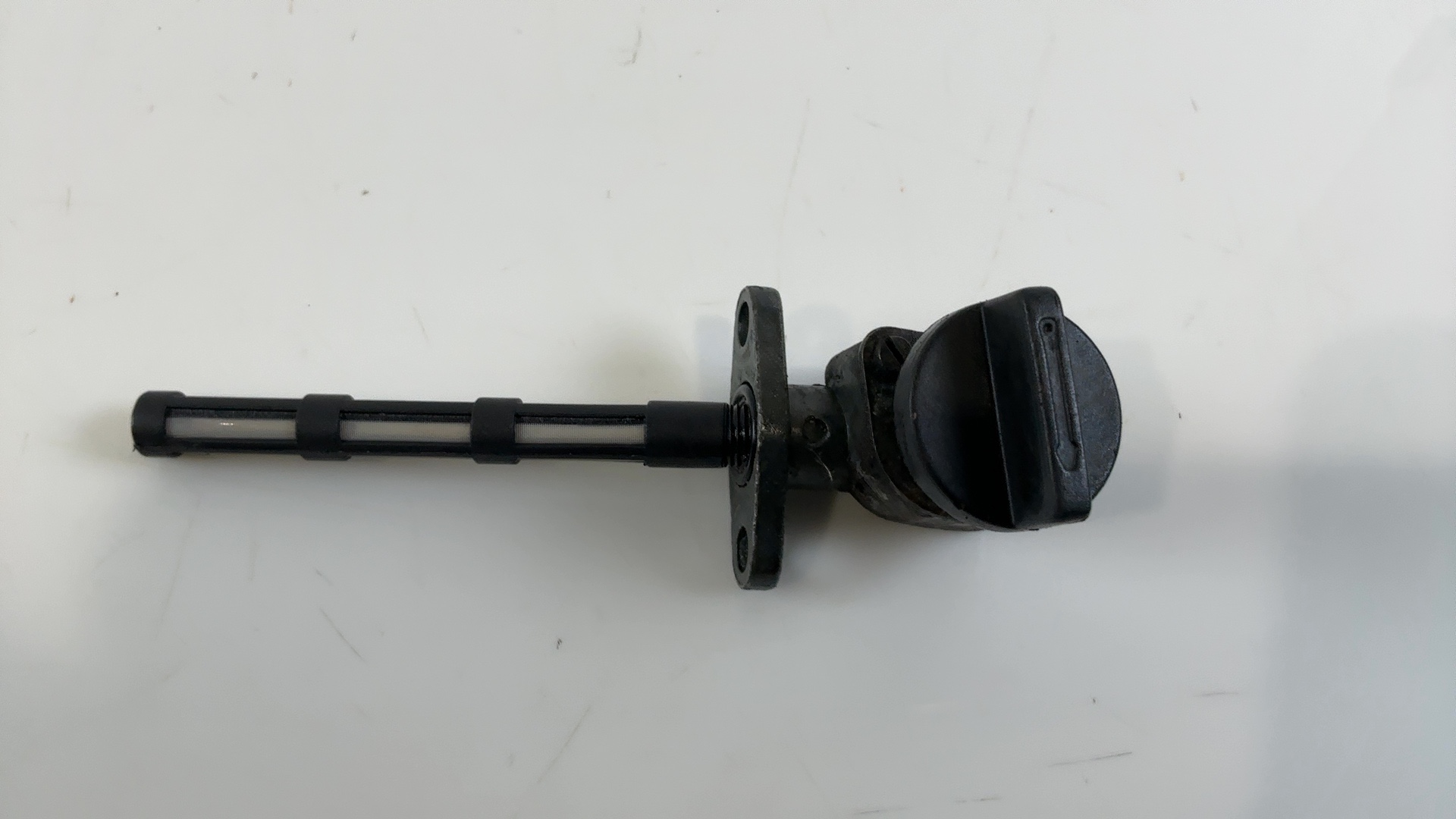 Aprilia RS 50 50cc Fuel Petcock Valve 1999-2005 OEM AP8202129 - Image 1