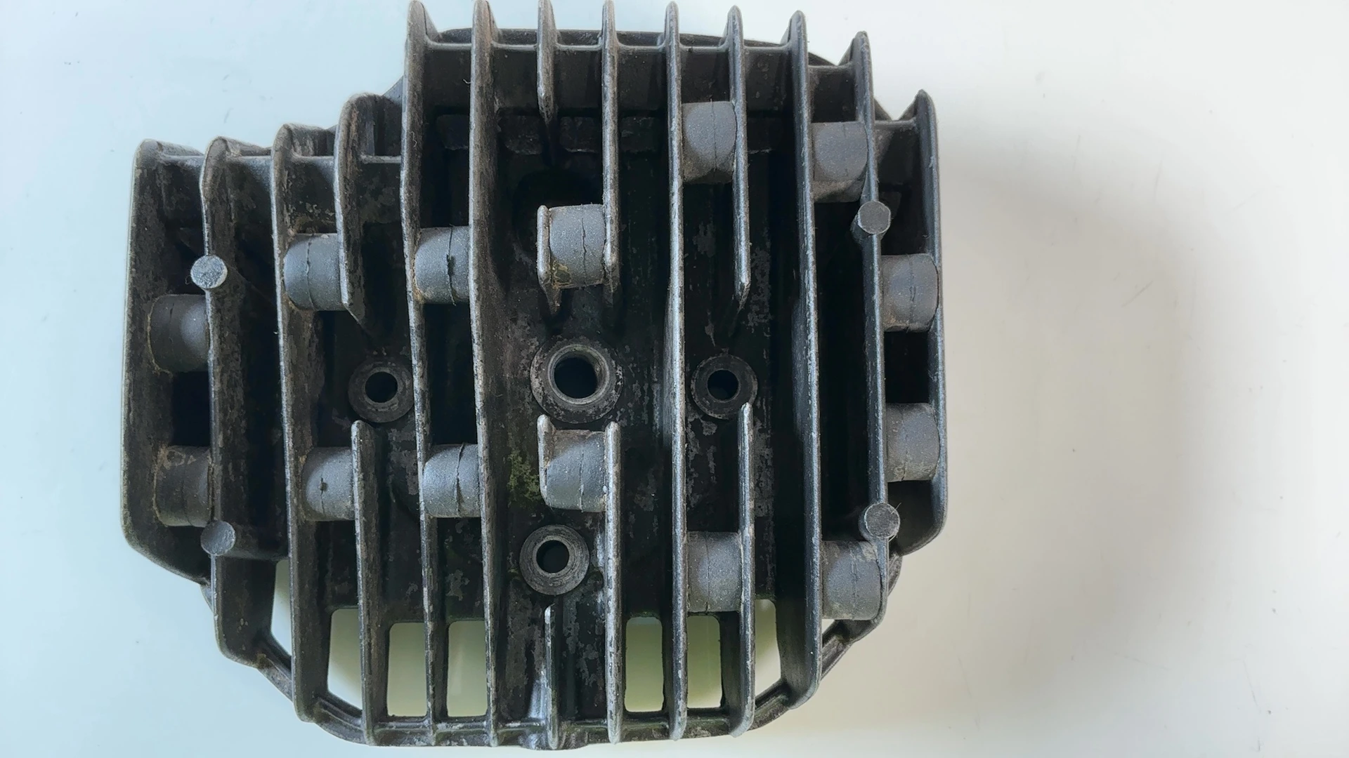 Kawasaki KE175 KE175D 175cc Cylinder Head 1980-1982 OEM 11001-1034 - Image 6