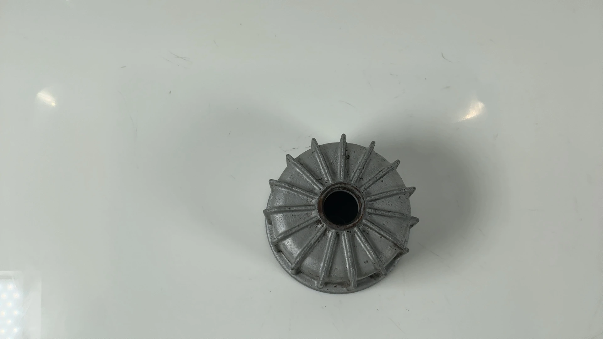 Honda CX500 CX500 500cc Oil Filter Cover 1978 1979 OEM 15411-415-000 - Image 2