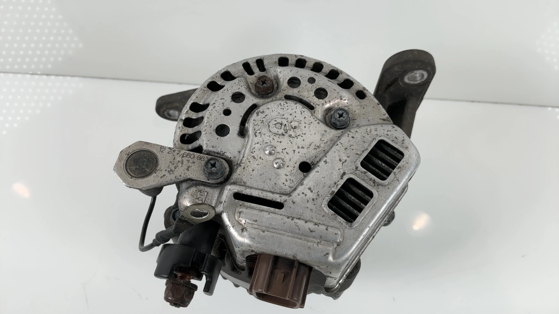 BMW R1200GS K25 1200CC Alternator 2004-2009 OEM 12312306280 - Image 9
