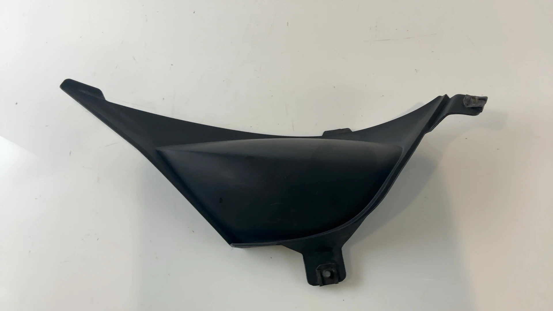 BMW R1200RT R1200 RT 1200 CC Right Fairing Cover 2005-2013 OEM 46637682982 - Image 1