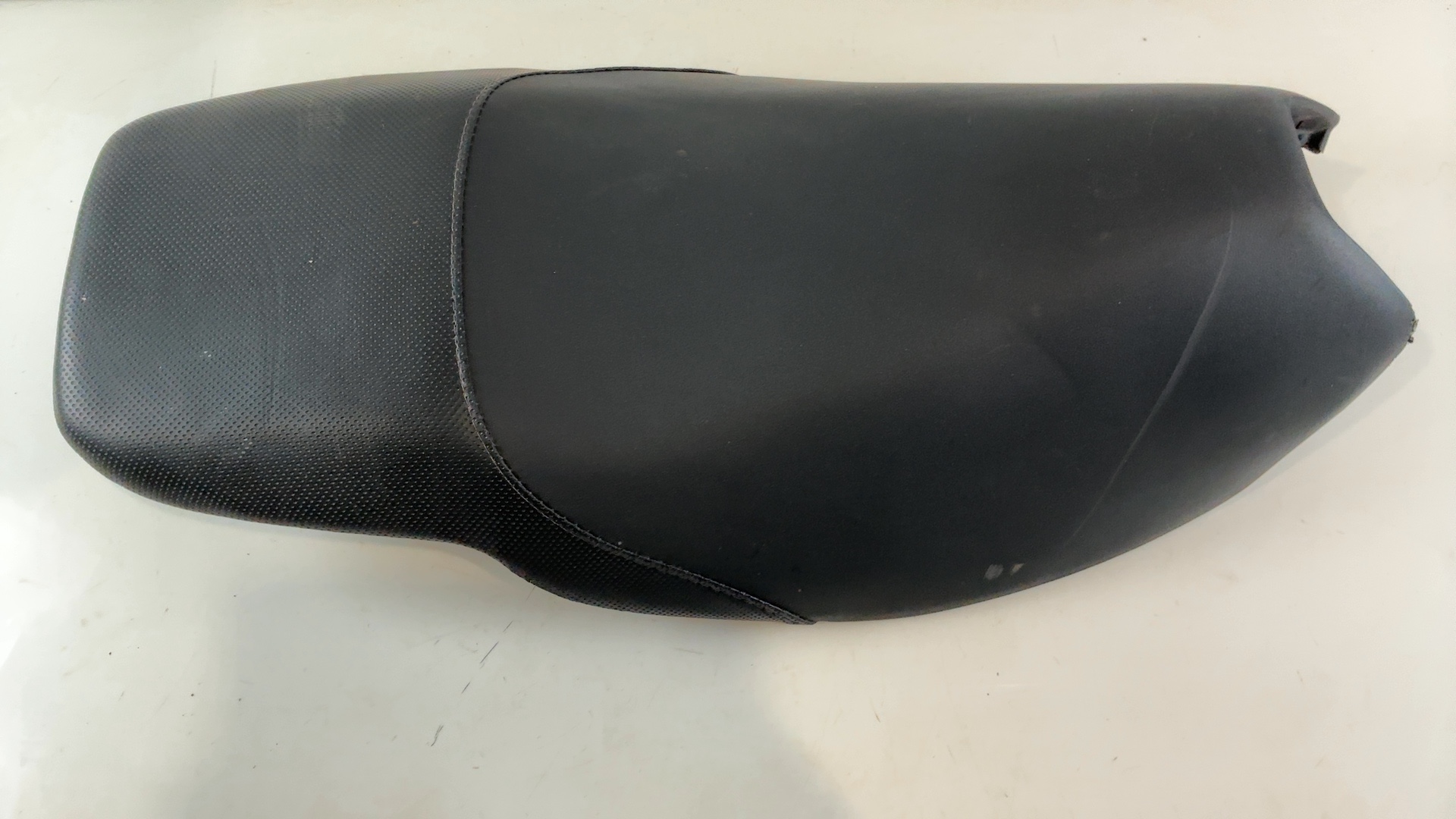 Peugeot Speedfight 2 50cc 100cc Dual Seat Saddle Bench 1997-2009 OEM 1173482700