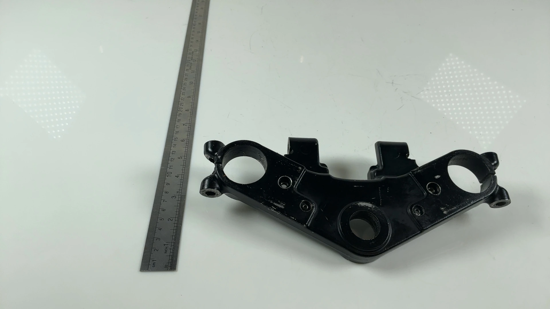 Kawasaki GPz750 ZX750A 750cc Upper Triple Tree Clamp 1983-1985 OEM 44039-1073 - Image 4