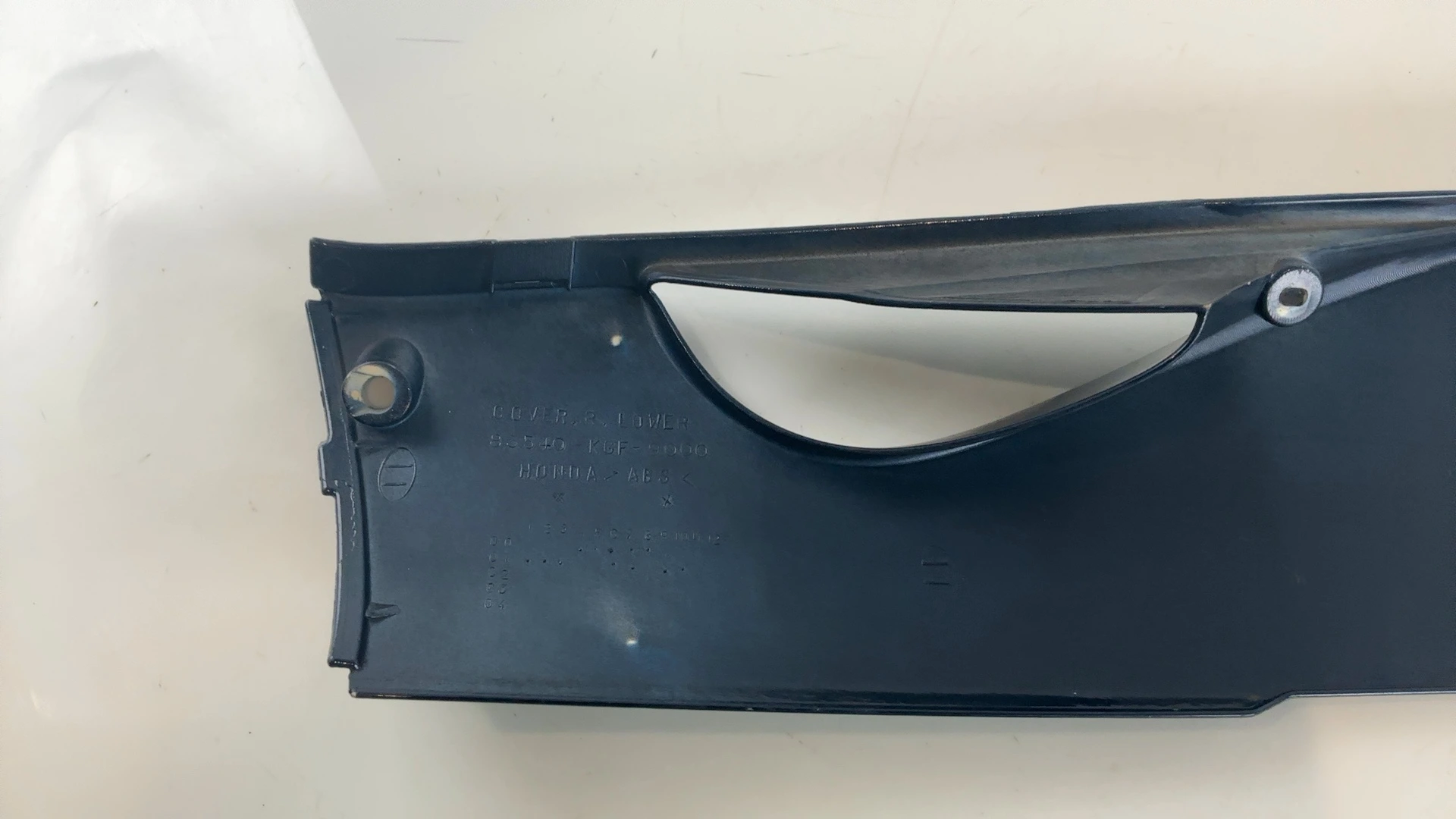 Honda NES 125 @ 125 CC Right Lower Side Fairing Cowl 2000-06 OEM 83540-KGF-9000 - Image 6