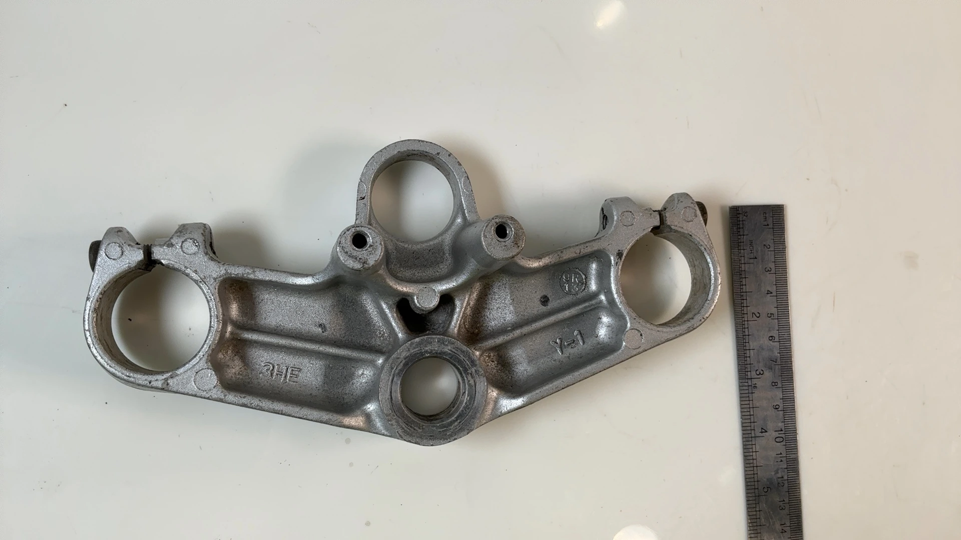 Yamaha FZR600 3HE 600cc Upper Fork Yoke Bridge 1989-1993 OEM 3HE-23435-00-00 - Image 3