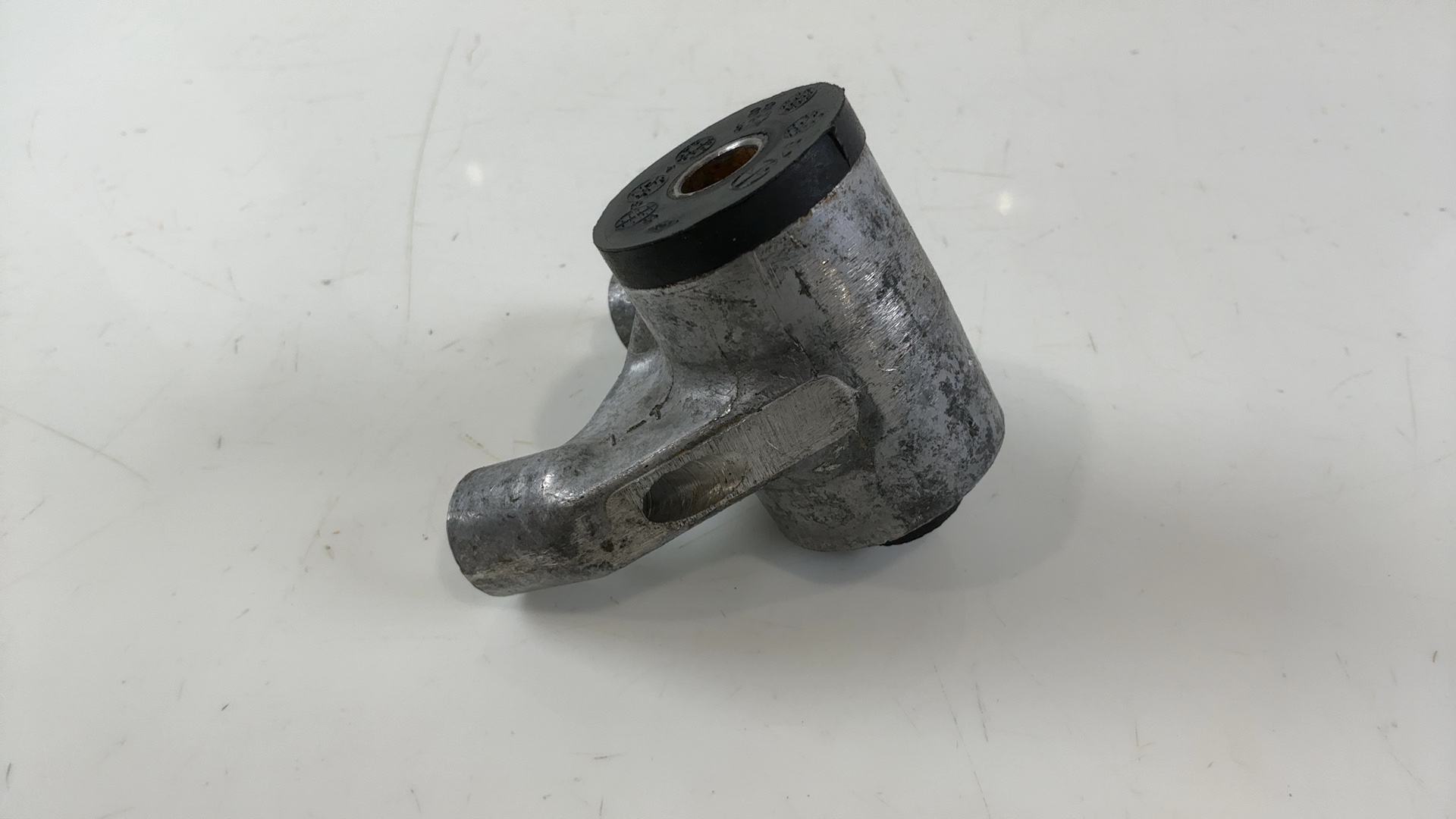 Kawasaki ZXR750 H1 Ninja 750 Front Upper Engine Mount Bracket 1989 32190-1111 - Image 6