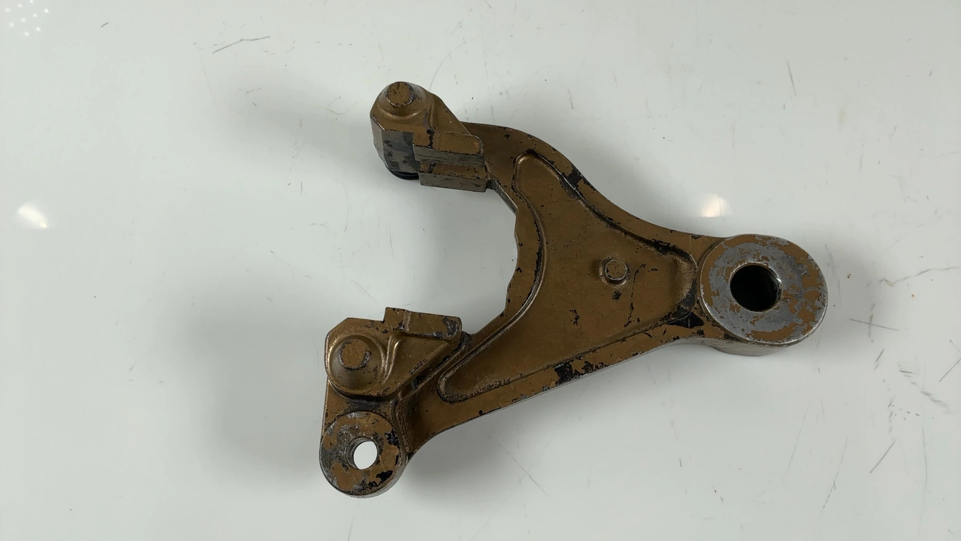 Kawasaki Spectre KZ1100 1100cc Rear Brake Caliper Bracket 1982 OEM 43041-1057 - Image 4