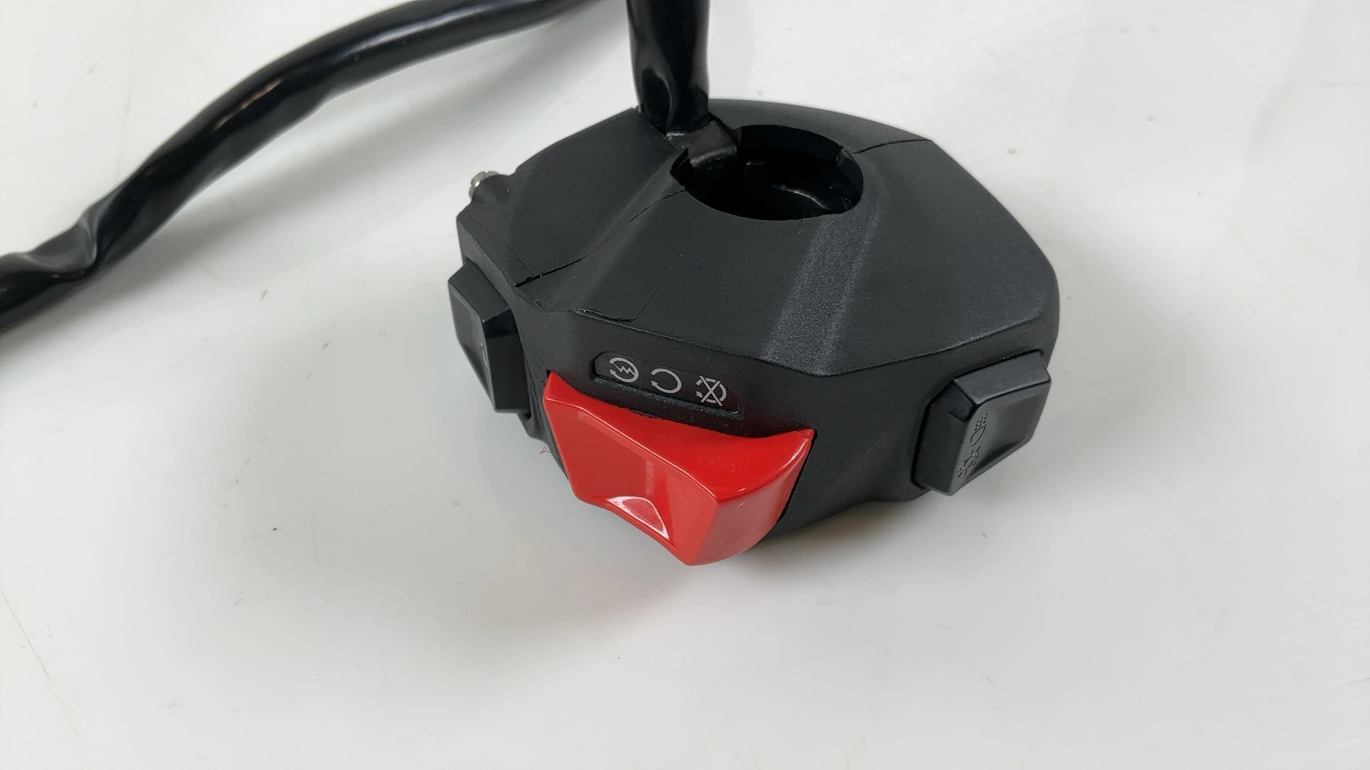 Aprilia RSV4 Factory 1100cc Right Handlebar Switch 2021-2026 OEM 2B012092 - Image 4
