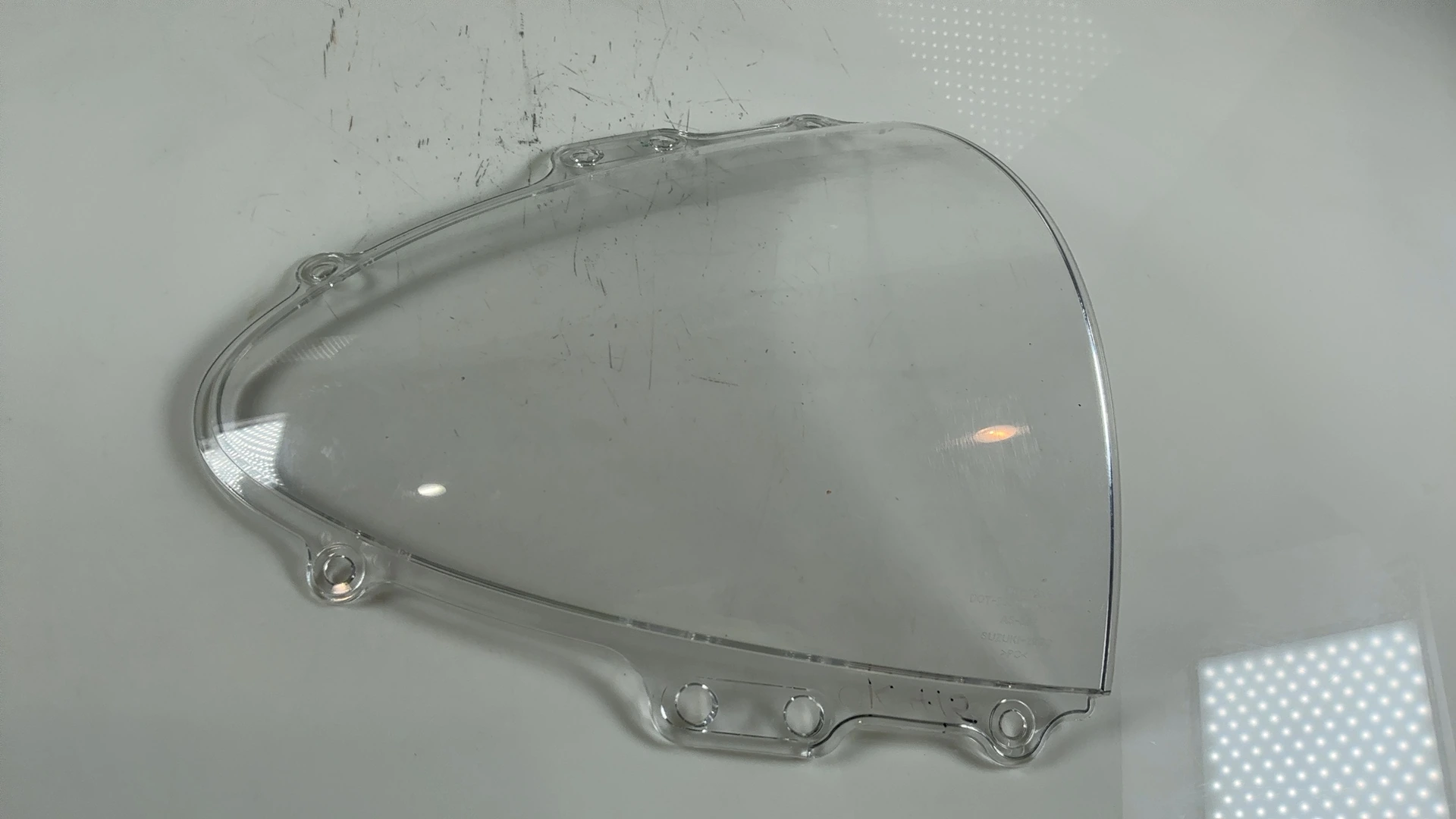 Suzuki GSXR 600 750 K4 K5 CC Windshield 2004 2005 OEM 94611-29G00 - Image 7