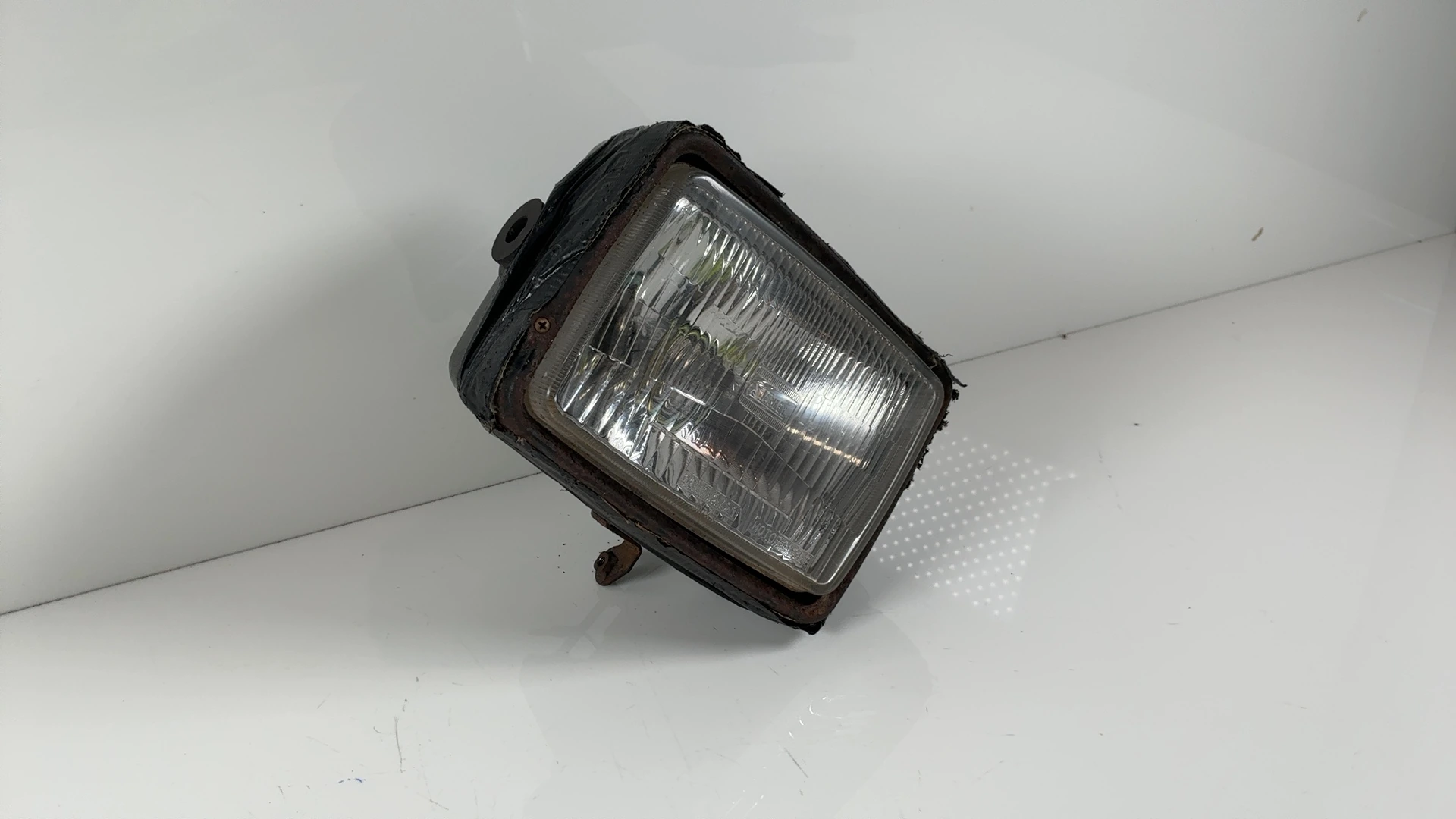 KAWASAKI GPZ 305 EX305 305CC Headlight Lamp 1983-1994 OEM 23004-1109 - Image 2