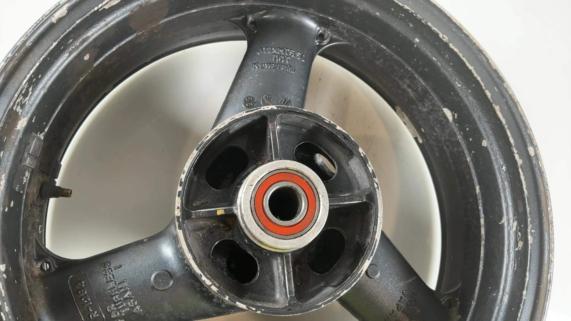 Kawasaki Ninja ZXR750 ZX750H 750cc Rear Wheel Rim 1989 1990 OEM 41073-1323-DH - Image 8