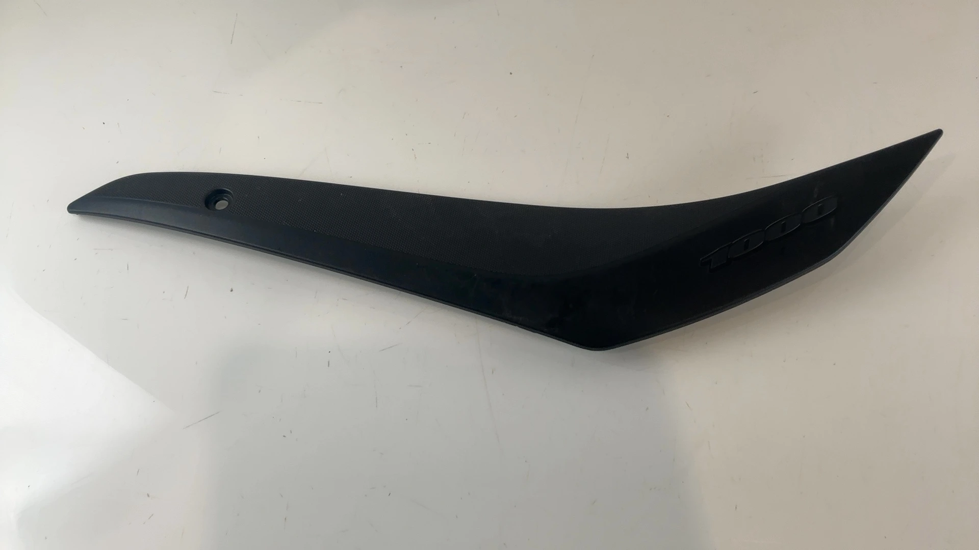 Suzuki GSX-R1000 GSXR1000 1000cc Front Tank Frame Cover 2017-24 OEM 47611-17K01