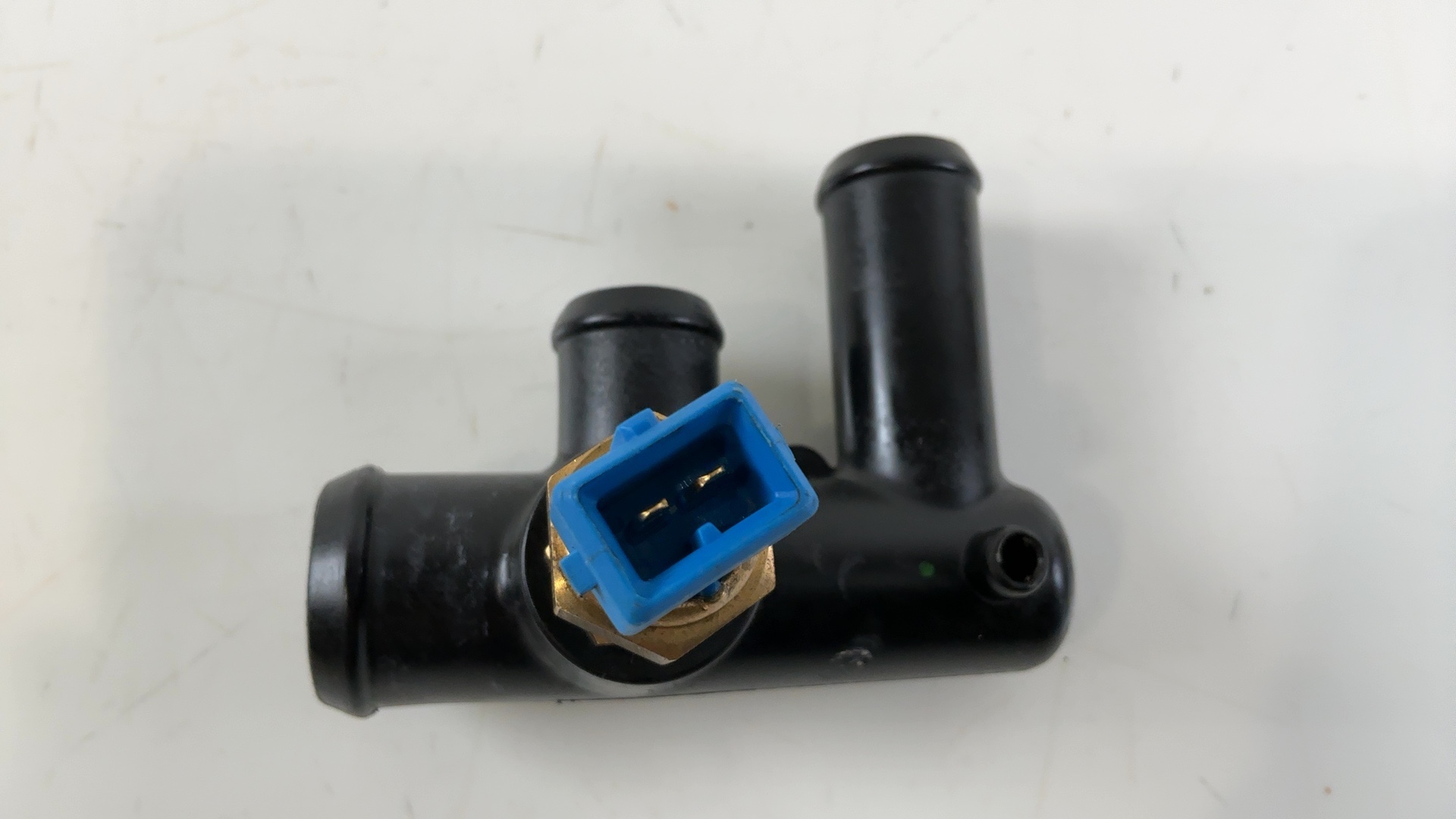 Aprilia Tuono V4 1100 Factory 1100cc Coolant Manifold 2024-2026 OEM 856543 - Image 4