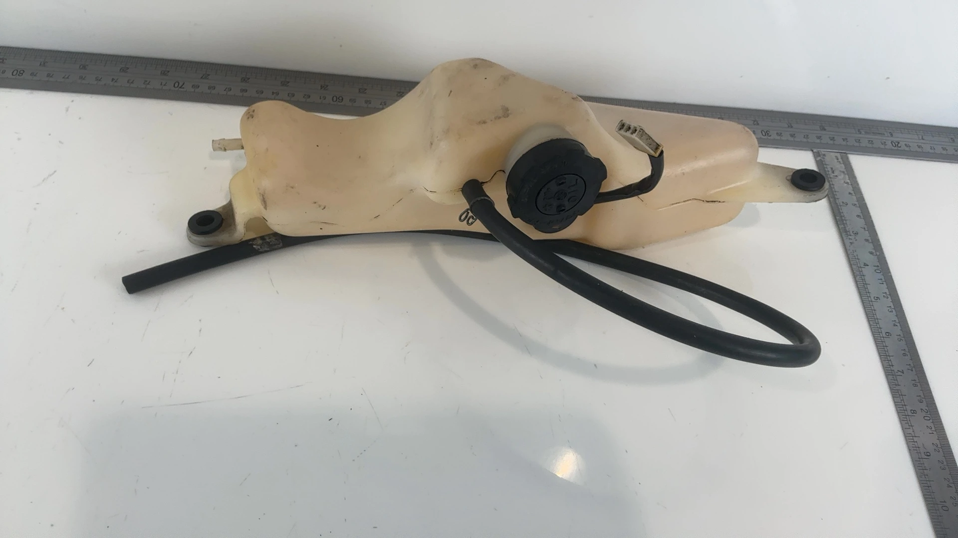 Yamaha TZR125 2RK 125 CC 2-Stroke Oil Tank Reservoir 1987-1992 OEM 2RH-21751-00 - Image 3