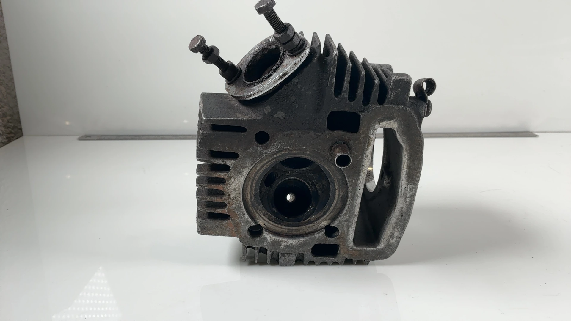 Honda Trail CT90 S90 CL90 90cc Cylinder Head 1964-1979 OEM 12200-028-120 - Image 2