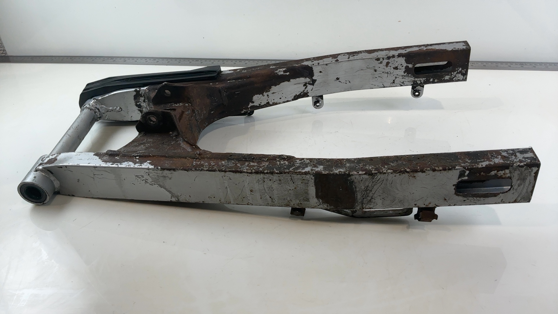 Honda CBR1000F SC21 1000cc Rear Swingarm 1987 1988 OEM 52100-MM5-000 - Image 2