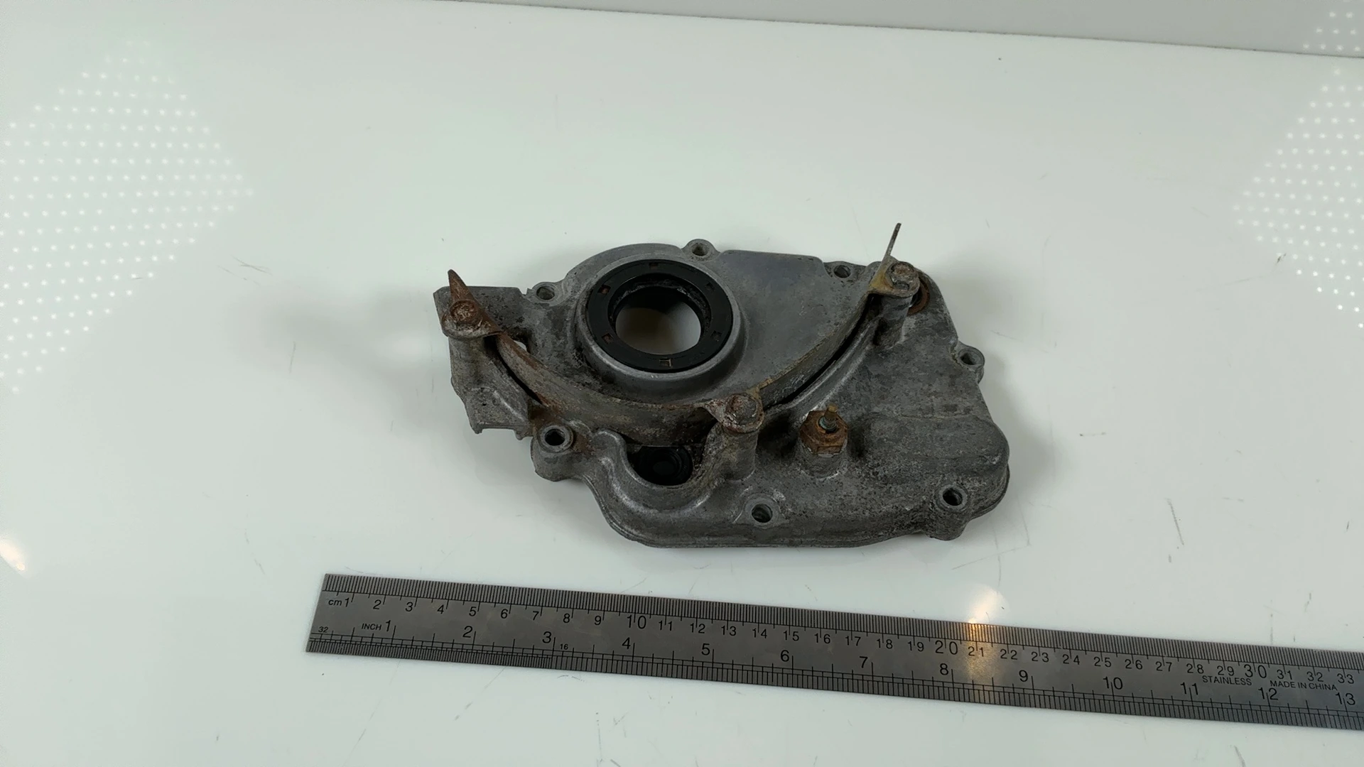 Kawasaki KZ750 LTD Z750 E H 750cc Inner Sprocket Cover 1980-1982 OEM 14025-1422 - Image 1
