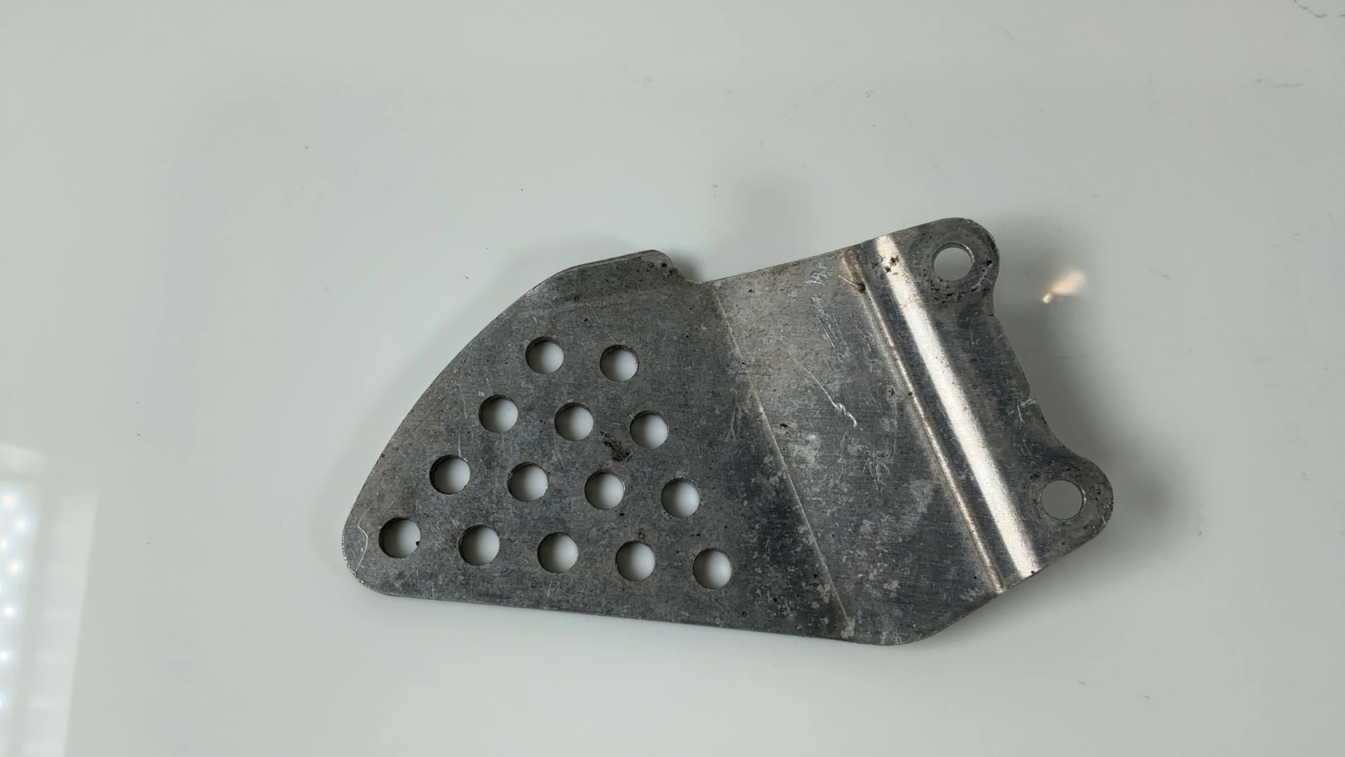 Honda CBR900RR SC33 900cc Right Front Heel Step Guard 1998-99 OEM 50607-MAS-E00 - Image 4