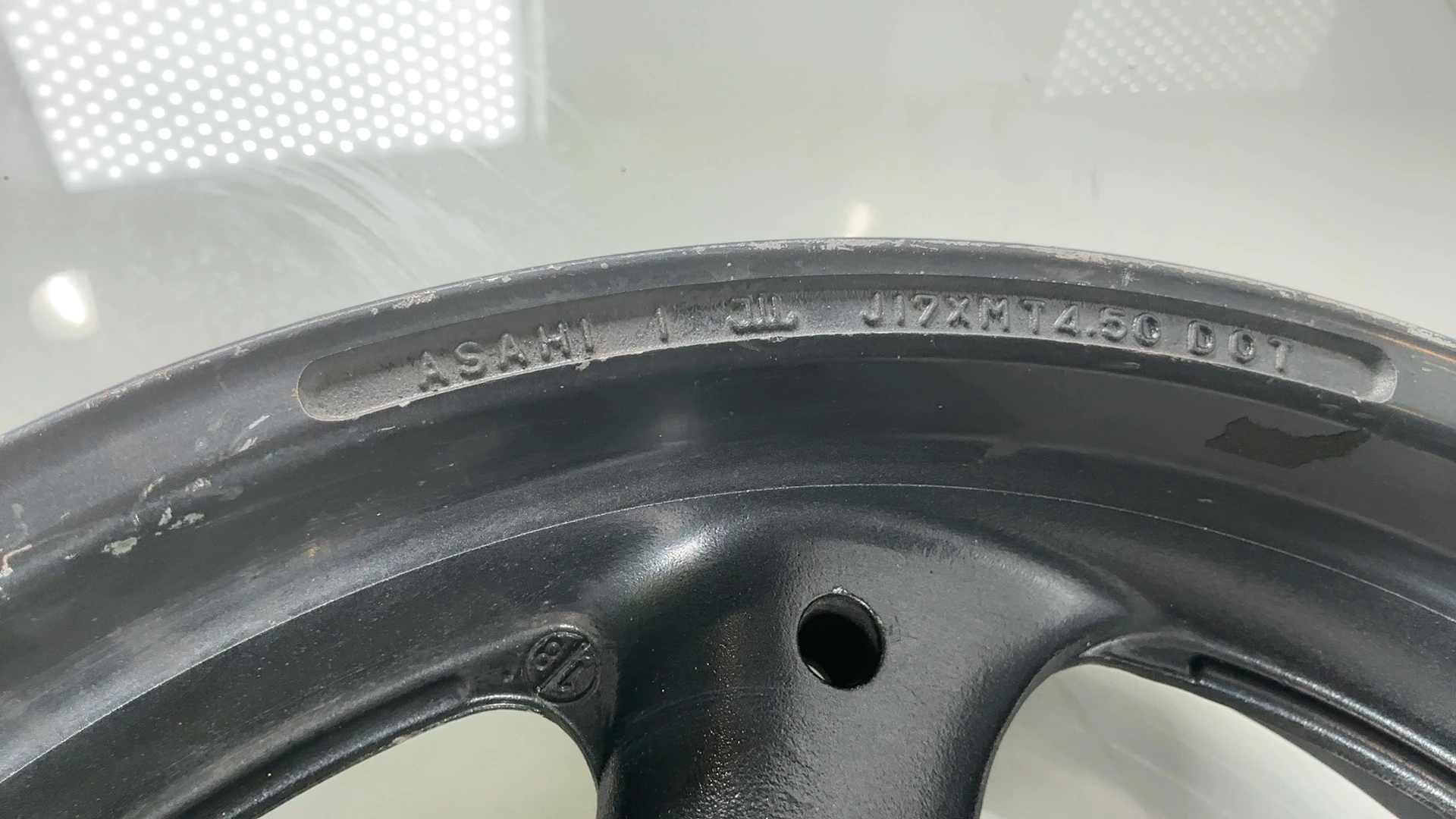 Suzuki Bandit GSF600 GN77B 600cc Rear Wheel Rim 1995-1999 OEM 64111-21E01-35W - Image 8