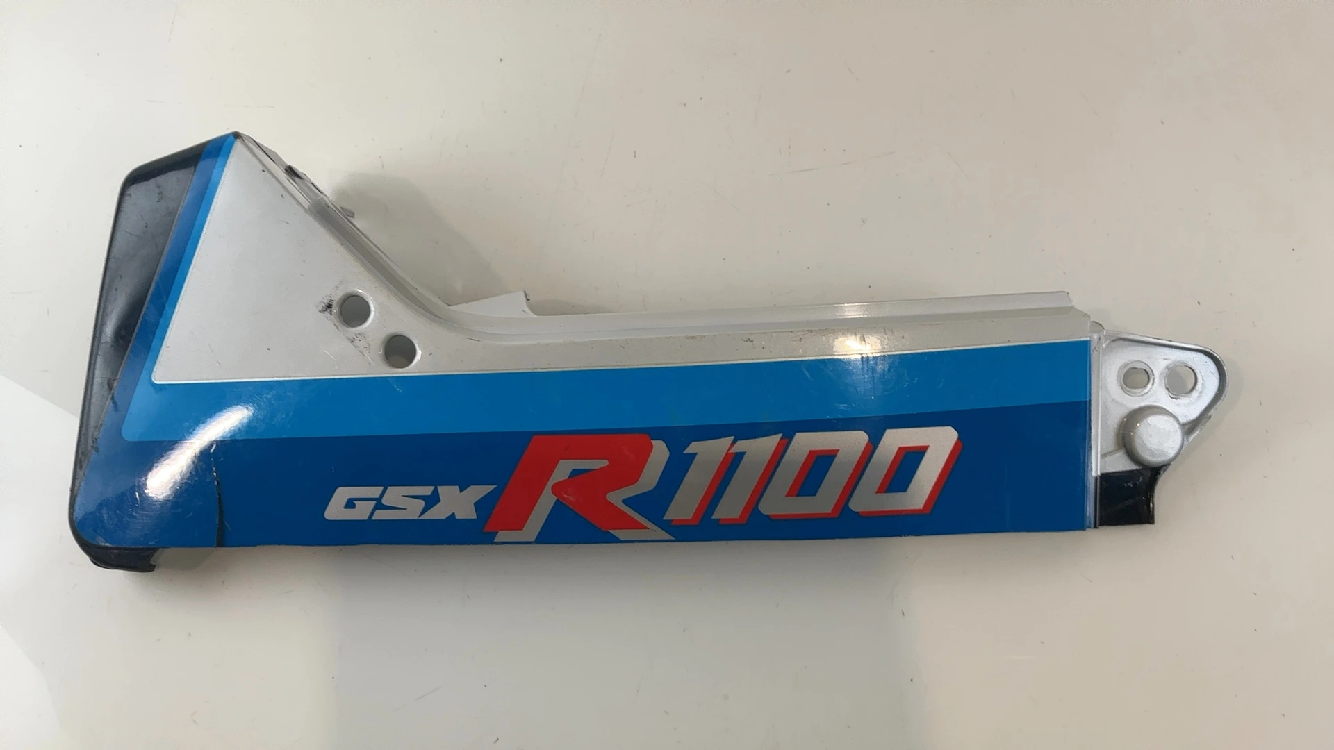 Suzuki GSX-R1100 GSXR 1100 1100CC Right Tail Fairing Cover 1986-1988 45511-27A25