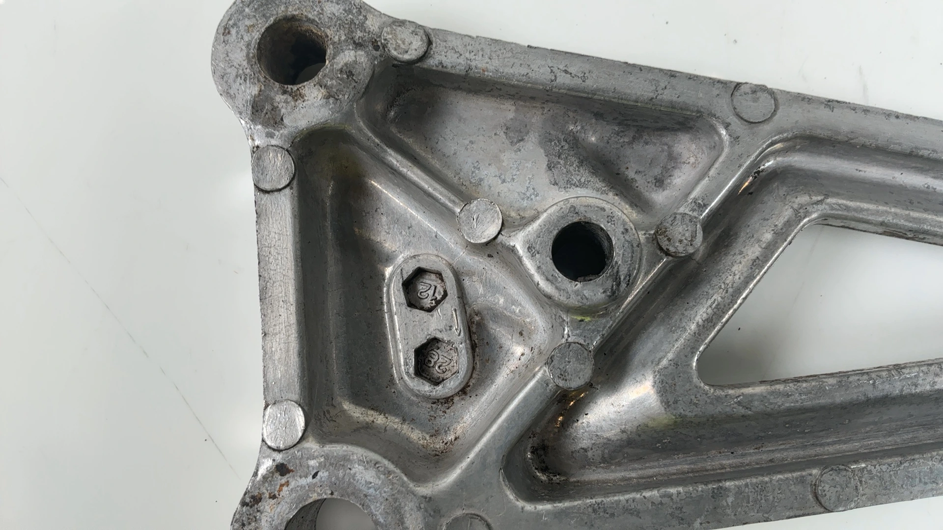 Honda CB250 Nighthawk 250cc Left Front Footrest Bracket 1991-2008 50700-KC1-000 - Image 5