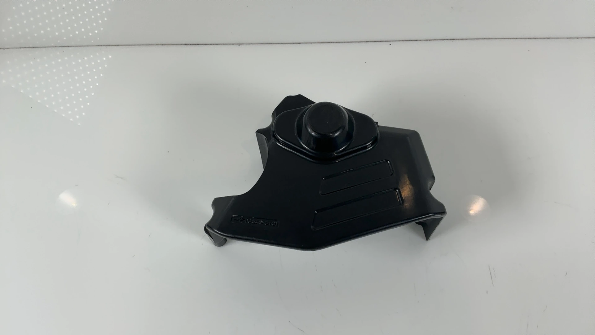 Suzuki SV650 VP52A 650cc Front Engine Sprocket Cover 1999-2002 OEM 11361-19F00