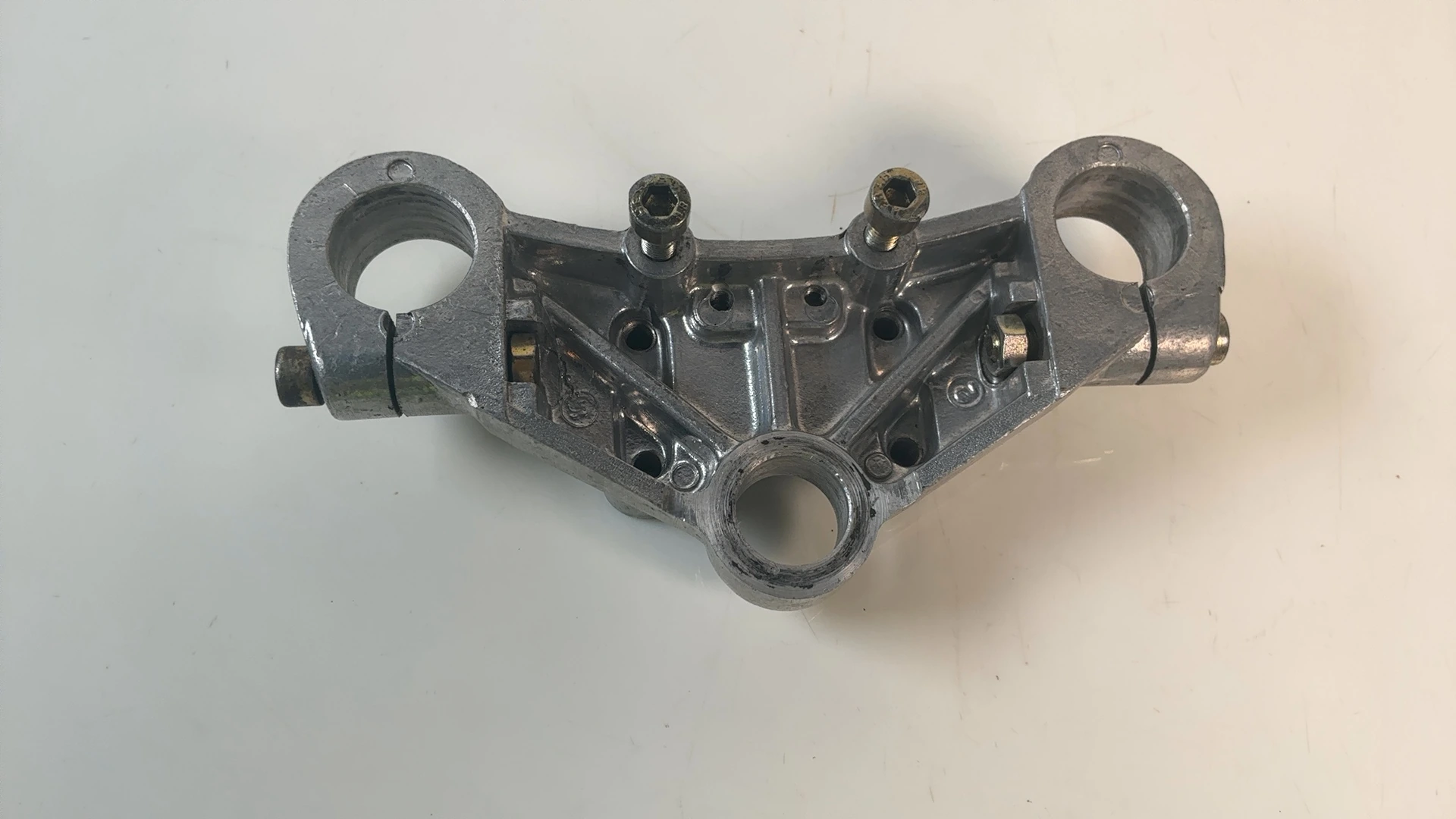 Derbi Senda R SM 50 50cc Upper Fork Bridge Yoke 1999-2001 OEM 00H00206091 - Image 2