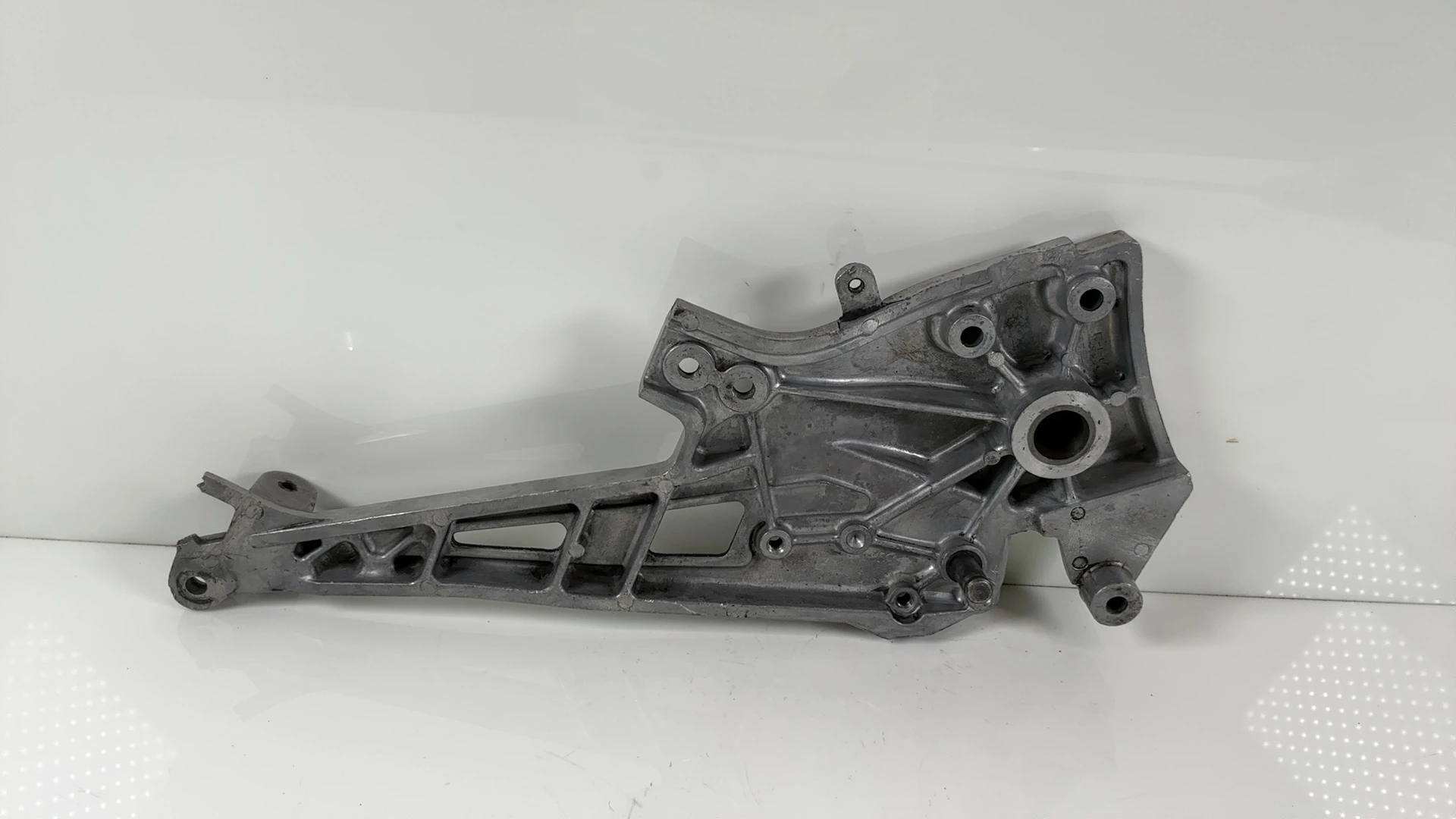 Kawasaki Ninja GPZ900R ZX900A 908cc Left Footrest Bracket 1984-89 OEM 35011-1214 - Image 2