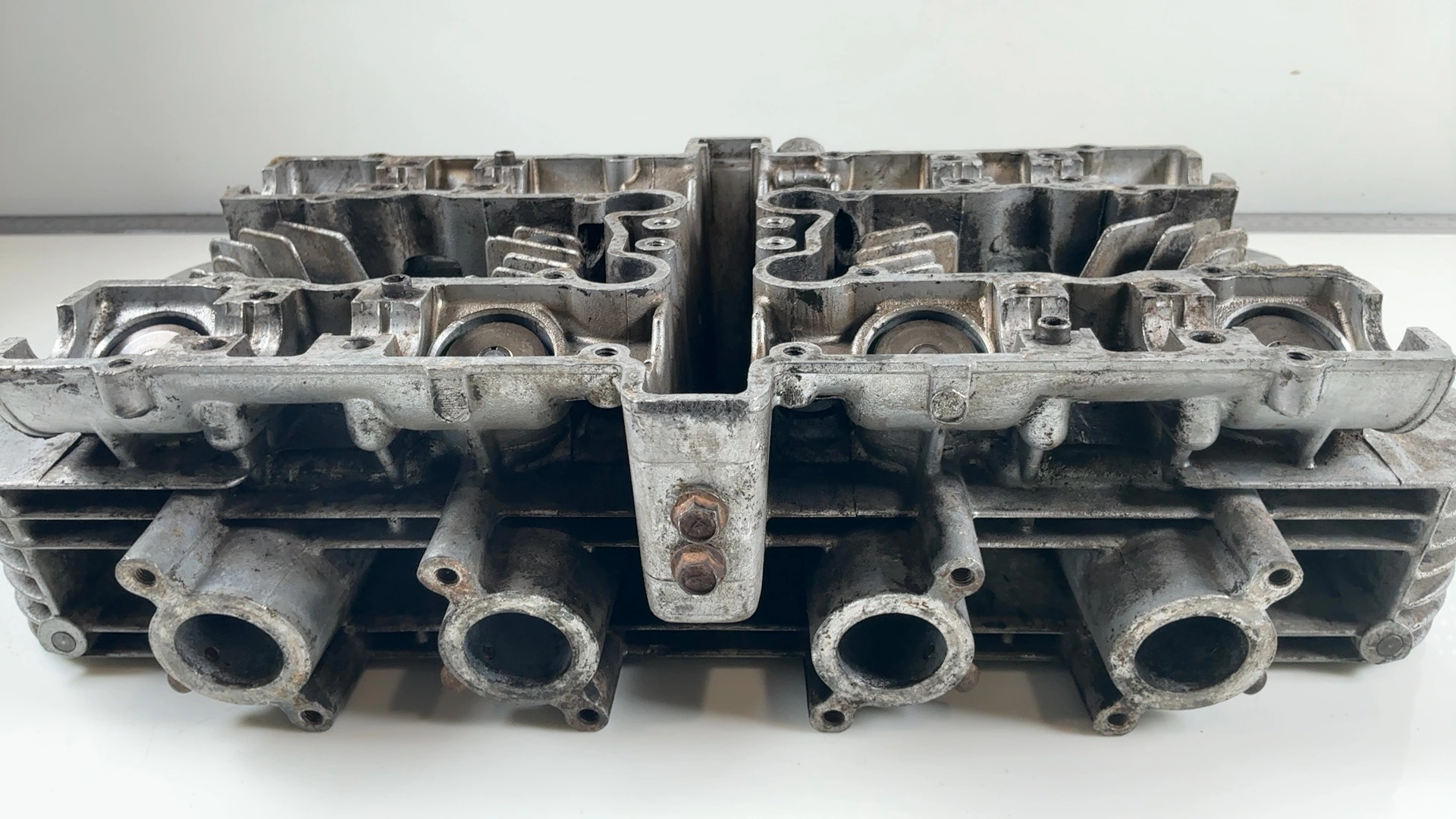 Suzuki GS750 GS750E 750 CC Cylinder Head 1976-1978 OEM 11100-45002 - Image 2