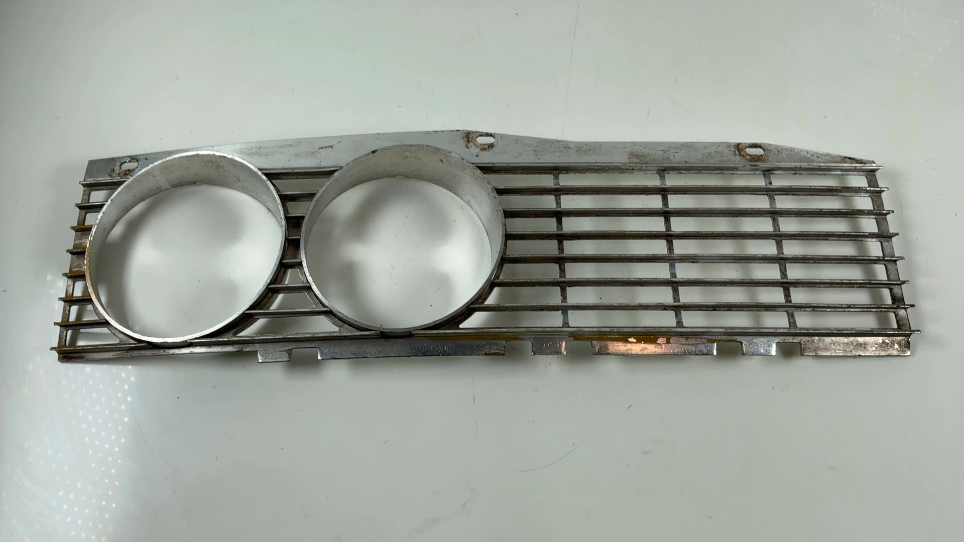 Rover P6 2000 S1 1980cc Front Grille LH Left Hand 1963-1970 OEM 364196 - Image 2