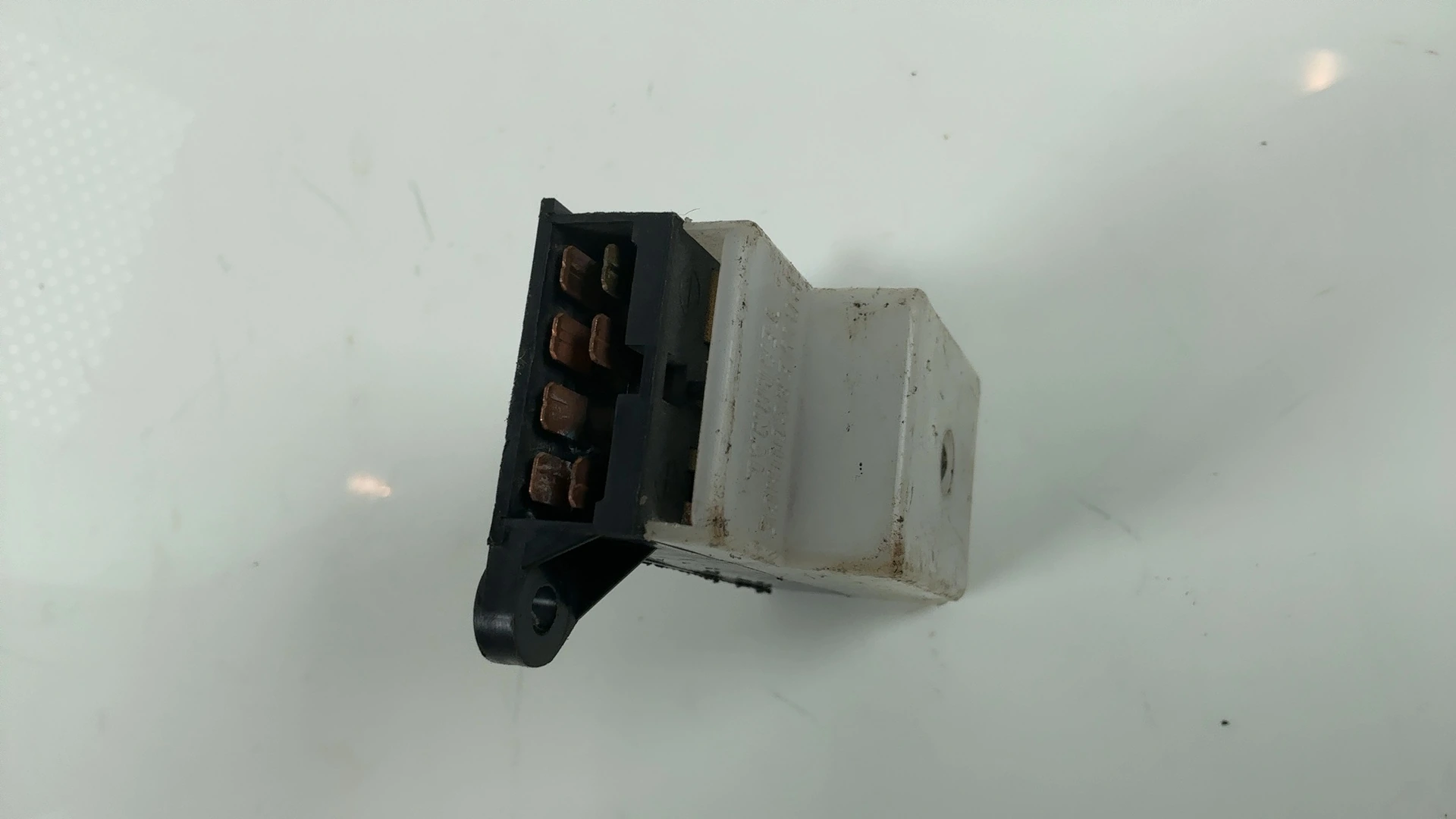 Suzuki Katana GSX600F 600 CC Fuse Box 1994 1995 OEM 36740-19C00 - Image 4