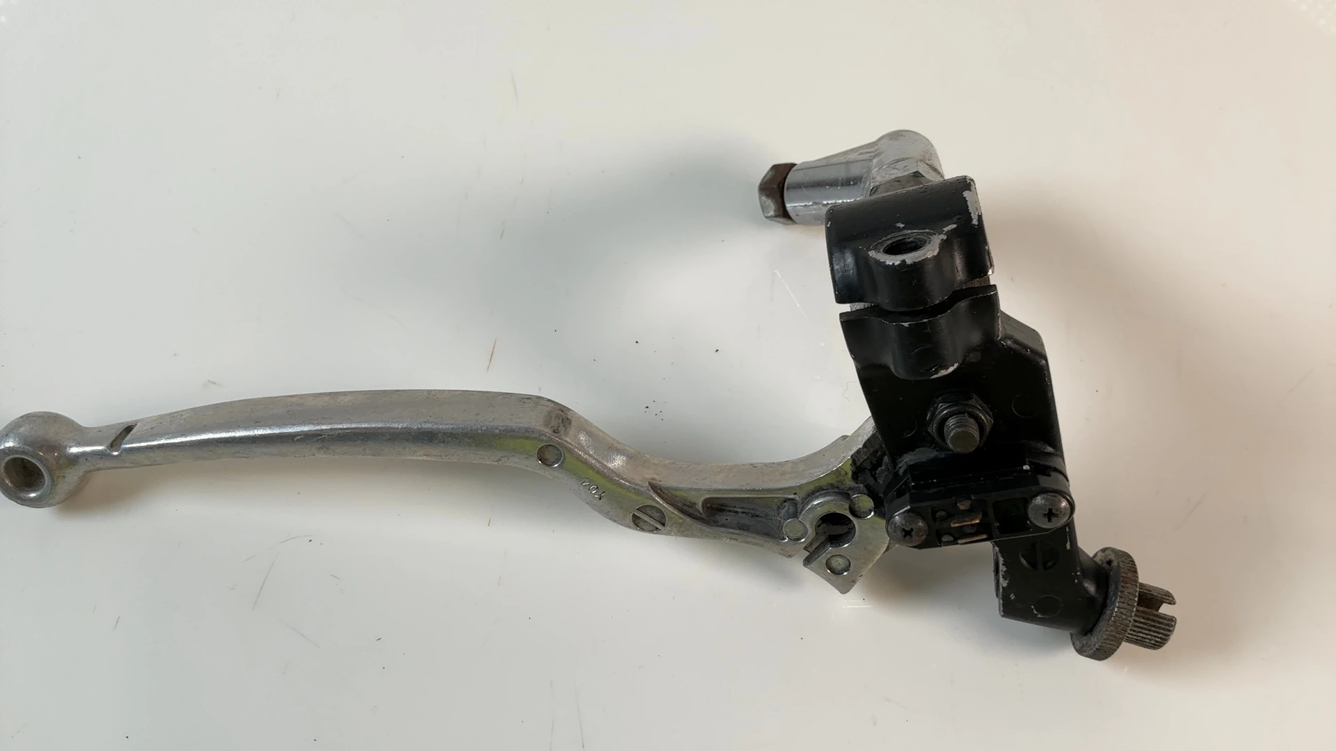 Suzuki Katana GSX750F 750cc Clutch Lever Perch Assembly 1998-01 OEM 57500-26E00 - Image 8