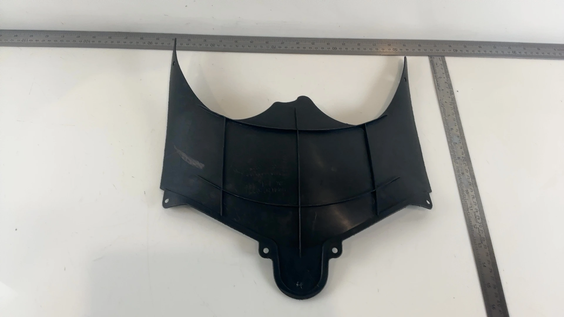 Suzuki GSXR 600 750 1000 Front Under Headlight Cover Trim 2000-03 94419-35F00 - Image 3