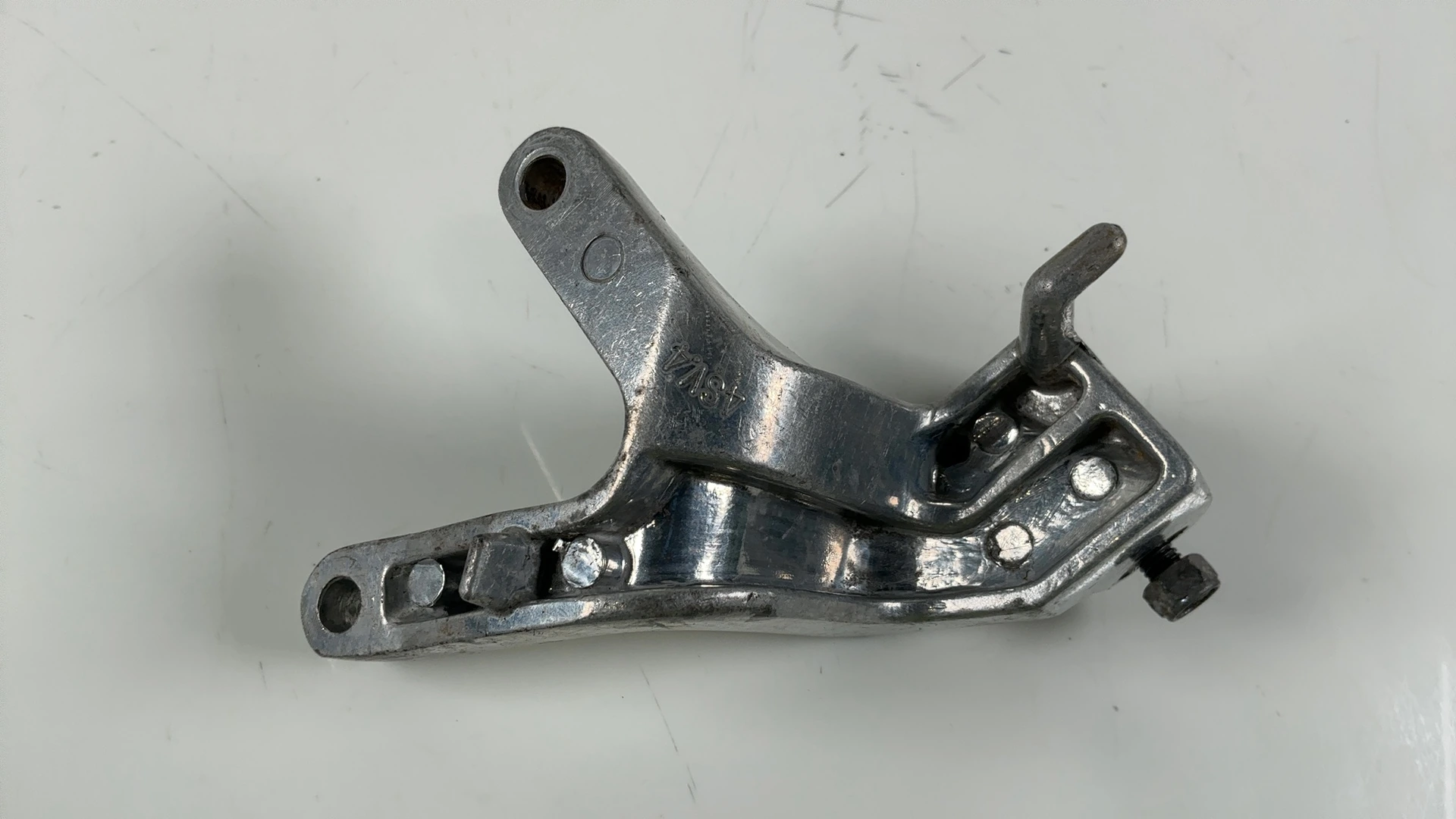 Yamaha YZF1000R Thunderace Left Passenger Footrest Bracket 1996-05 4SV-2741L-00 - Image 7