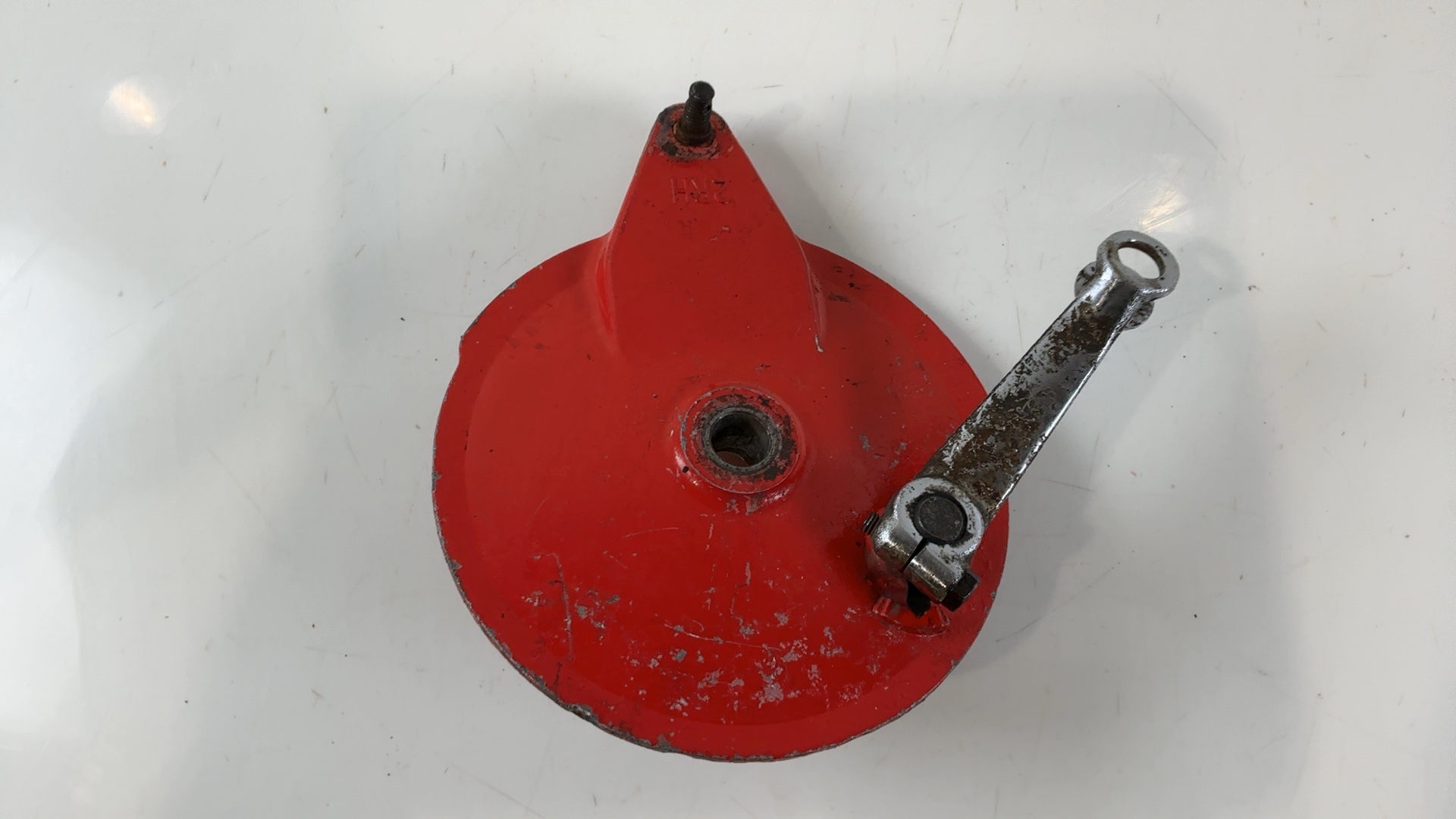 Yamaha RD125LC 10W 125cc Rear Drum Brake Plate Panel 1981-1986 OEM 10W-25321-00 - Image 5
