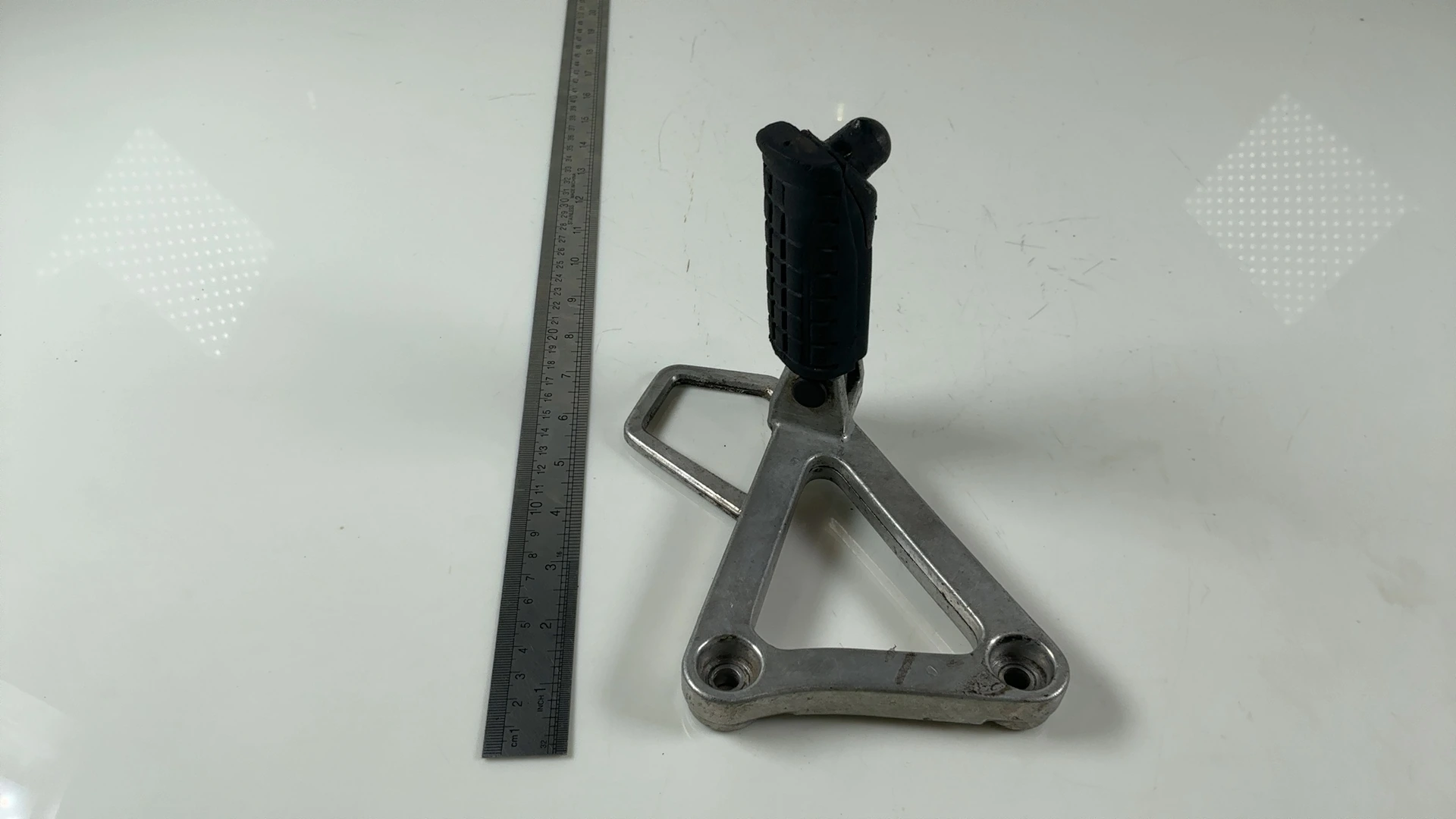 Honda NSR 125 JC22 125cc Front Left Footrest Bracket 1996-03 OEM 50720-KBS-900ZA - Image 4