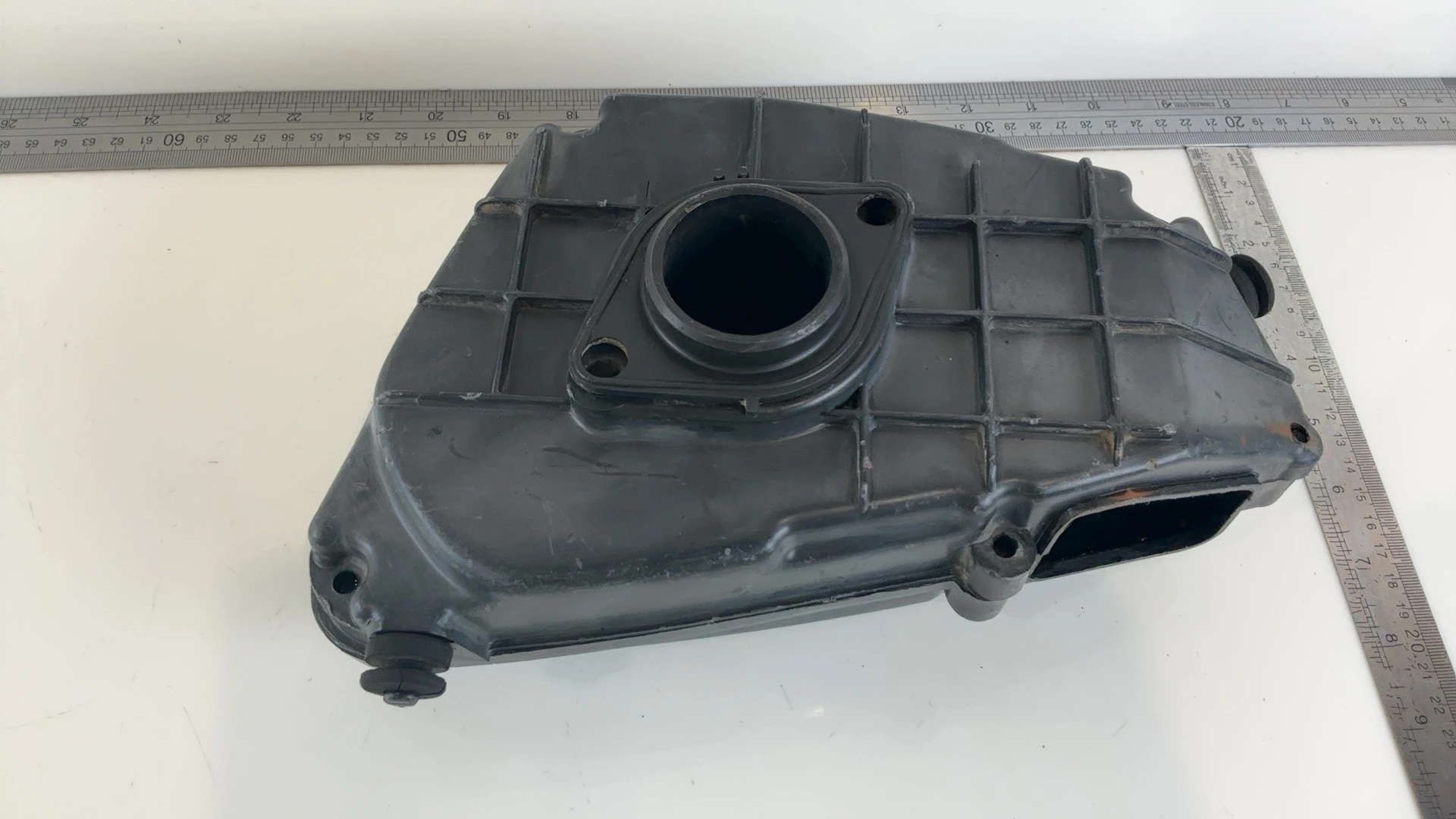 Yamaha Virago XV750 XV920 750cc Airbox Filter Box 1981-1983 OEM 4X7-14401-00-00 - Image 3