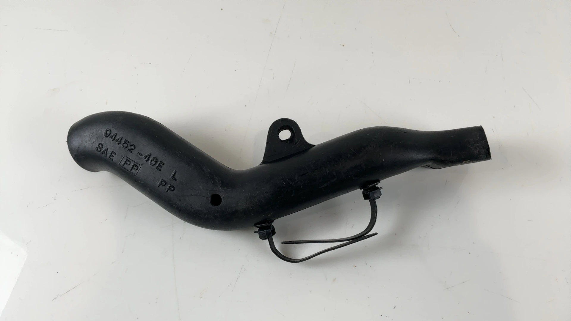 Suzuki GSXR 1100W GSXR1100 1100cc Left Air Intake Duct 1993-1998 OEM 94452-46E20