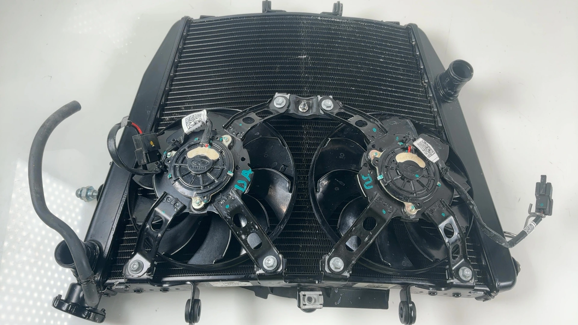 Aprilia Tuono V4 RSV4 1100 Engine Cooling Water Radiator 2025 2026 OEM 2B012807