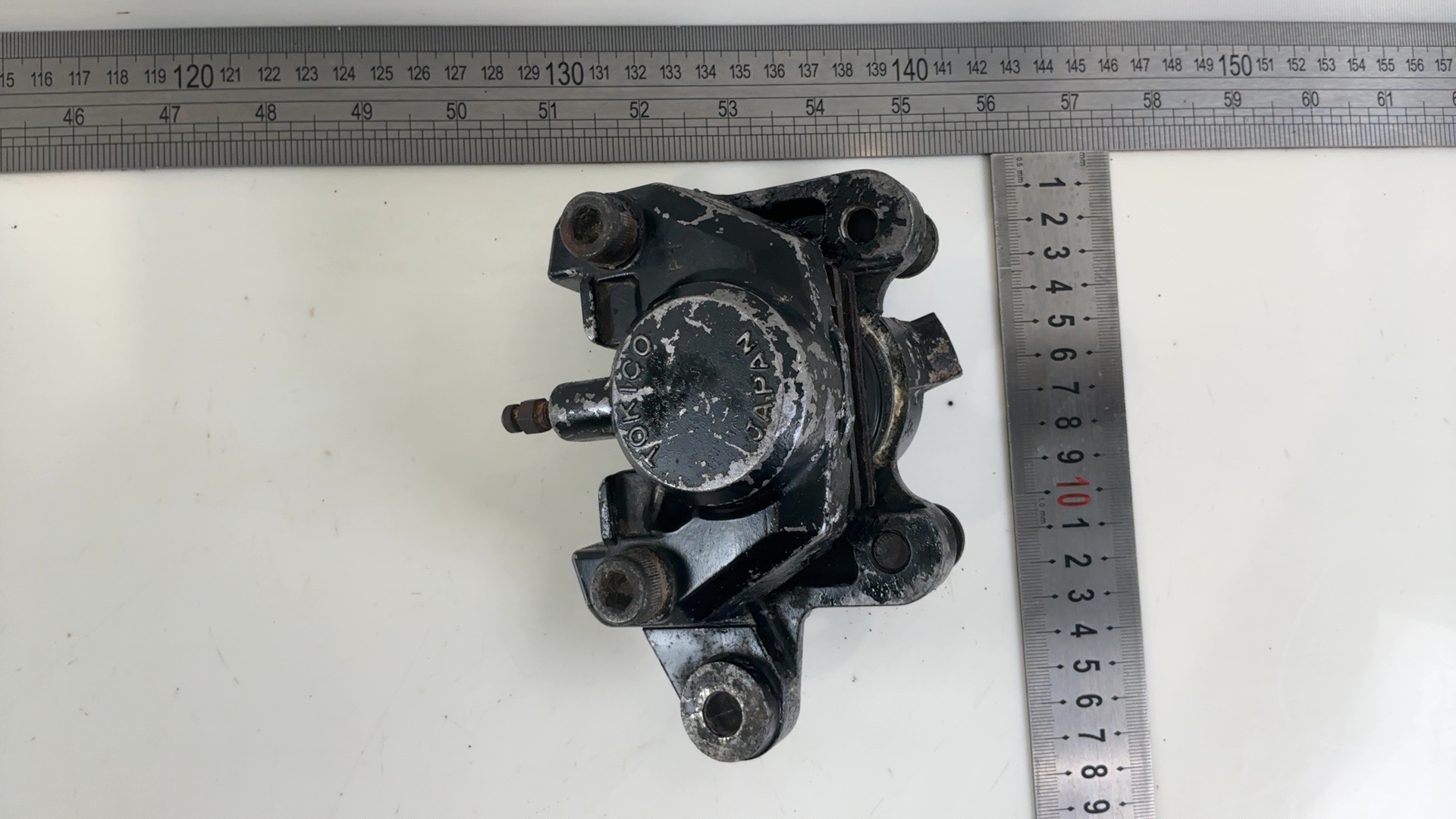 Suzuki Madura GV1200 1200 Rear Brake Caliper 1985 1986 OEM 69100-05A02 - Image 4