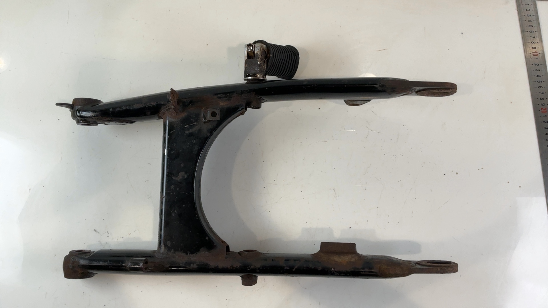 Suzuki Savage LS650 650cc Rear Wheel Swingarm 1986-2004 OEM 61100-24B03-019 - Image 2