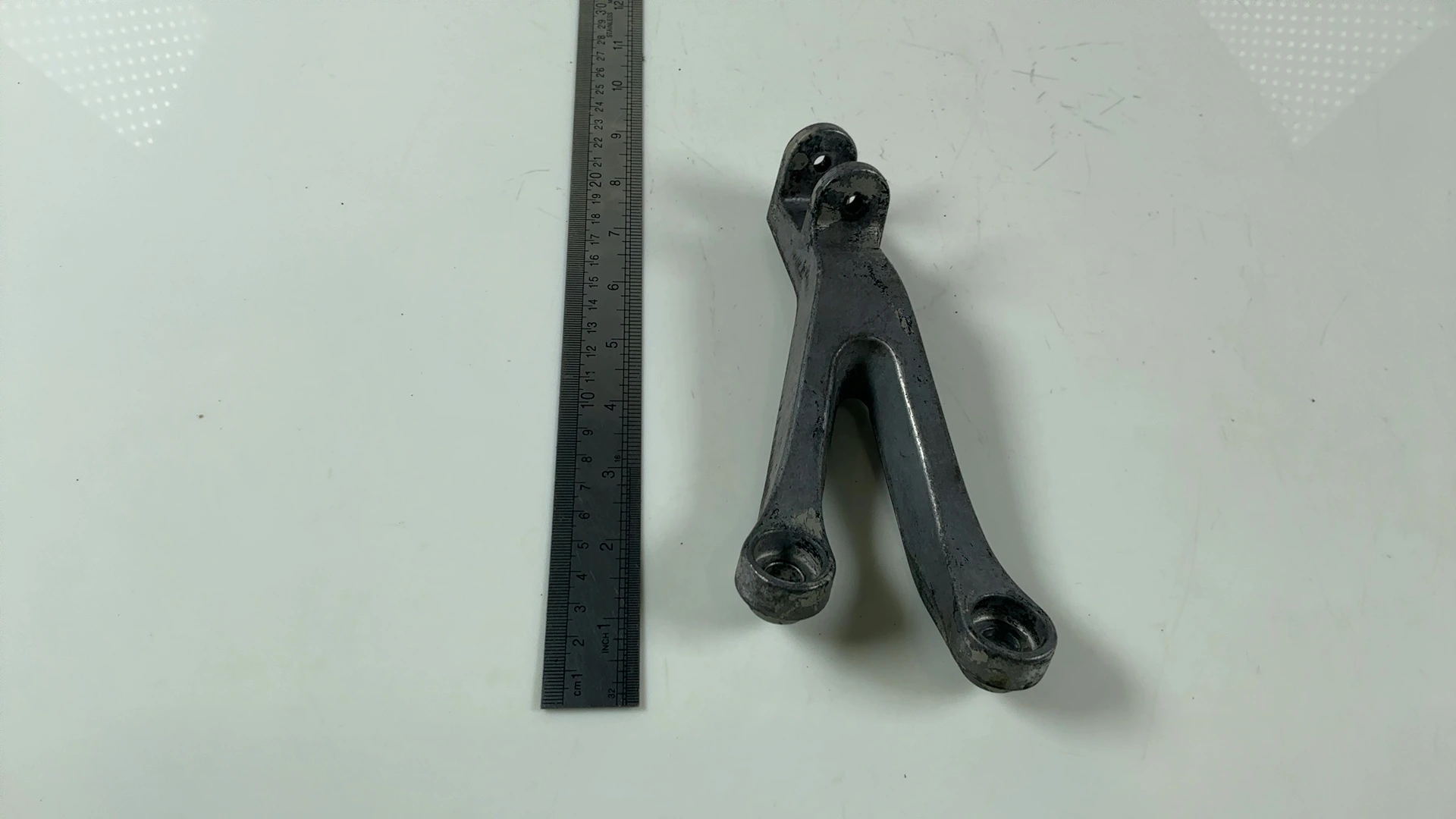 Kawasaki Ninja ZX-6R ZX600J Left Rear Footrest Bracket 2000-01 OEM 35011-1878-TX - Image 4