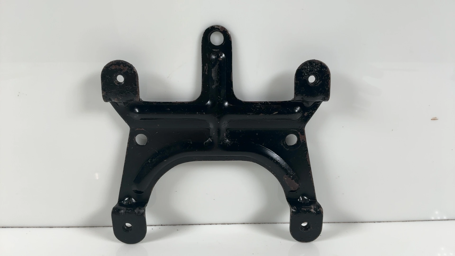 Suzuki GSX550ES GN71D 550 Oil Cooler Bracket 1983-1988 OEM 16620-43400