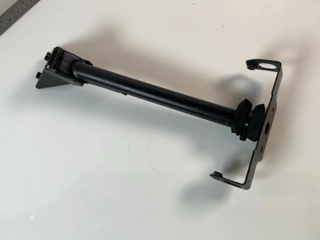 Yamaha YZF-R125 RE06 125cc License Plate Holder Bracket 2008-2013 OEM 5D7F164000 - Image 6