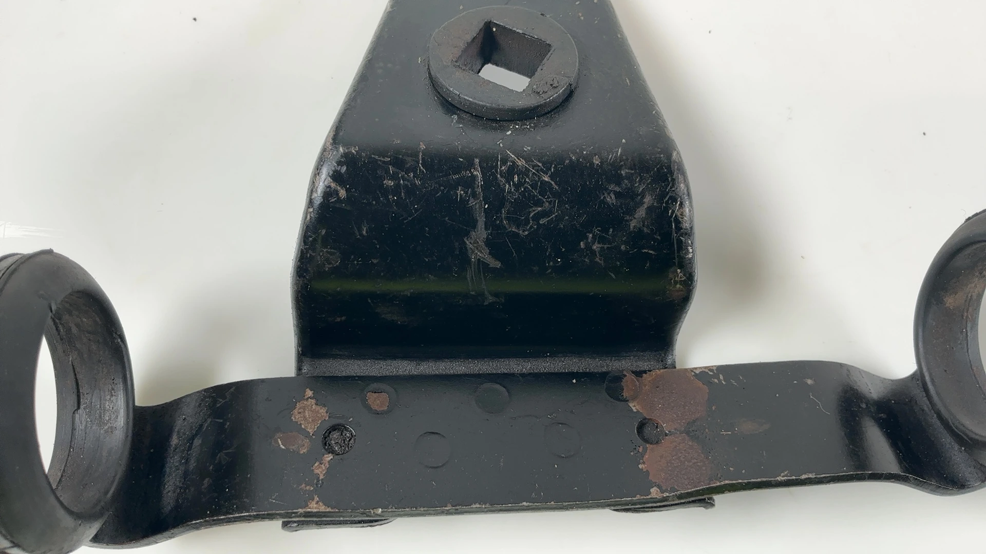 Suzuki GS850G GS850 850cc Lower Headlight Bracket Stay 1979-81 OEM  51530-45100 - Image 6